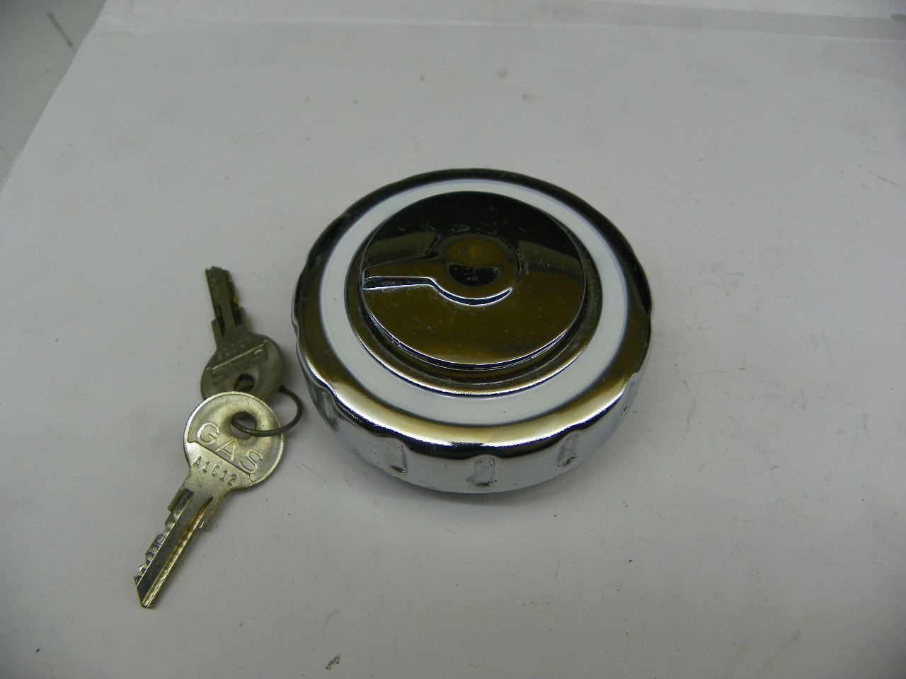 Stant G-95 Locking Gas Cap for 1931-1964 Ford Hudson White Willys restoration. - Image 3