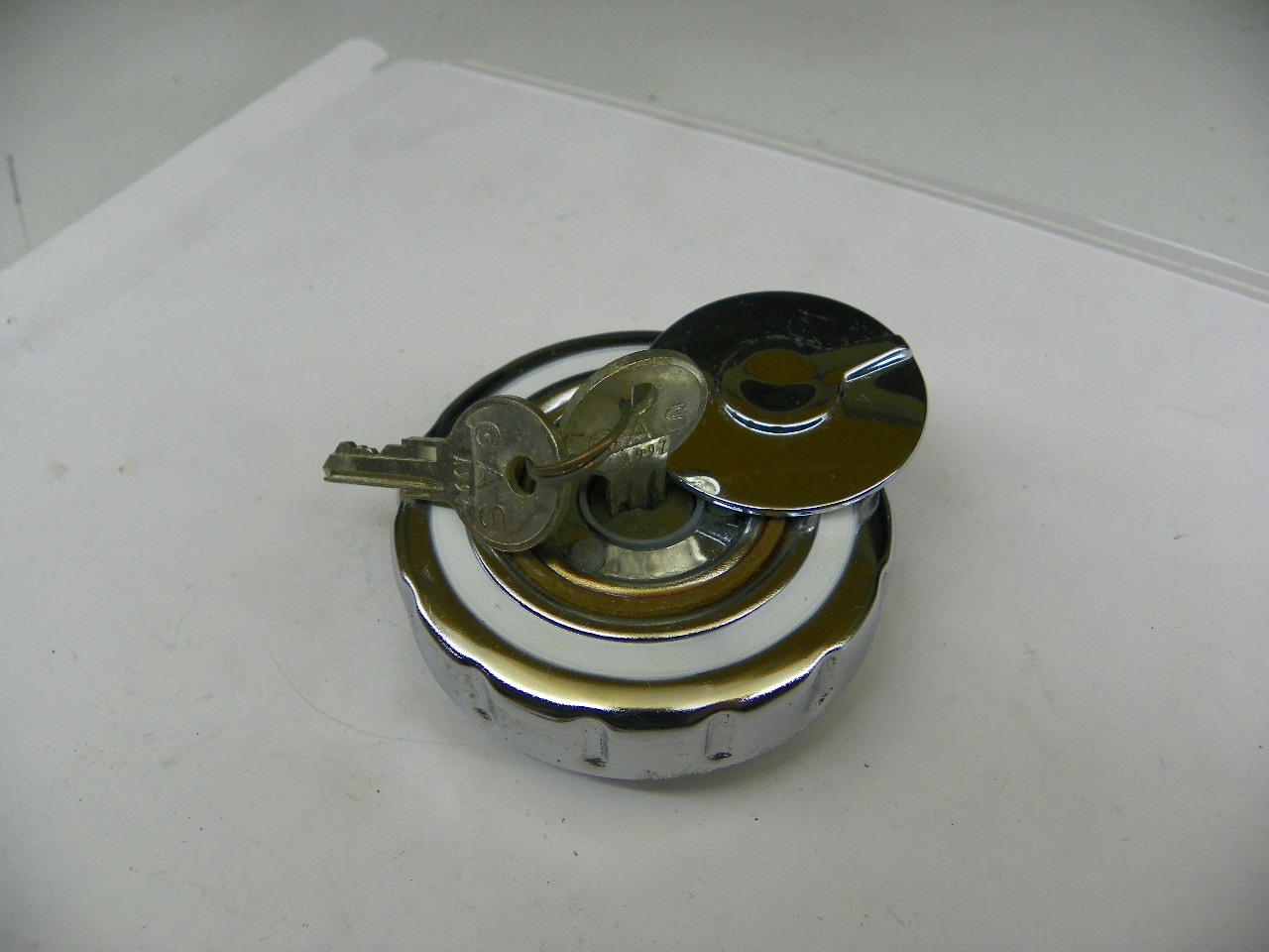 Stant G-95 Locking Gas Cap for 1931-1964 Ford Hudson White Willys restoration. - Image 5