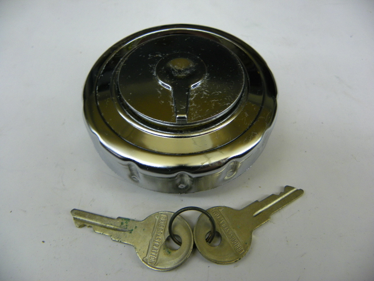 Stant G-95 Vented Locking Fuel Cap for 1931-1964 Ford Hudson White Truck restoration - Image 1