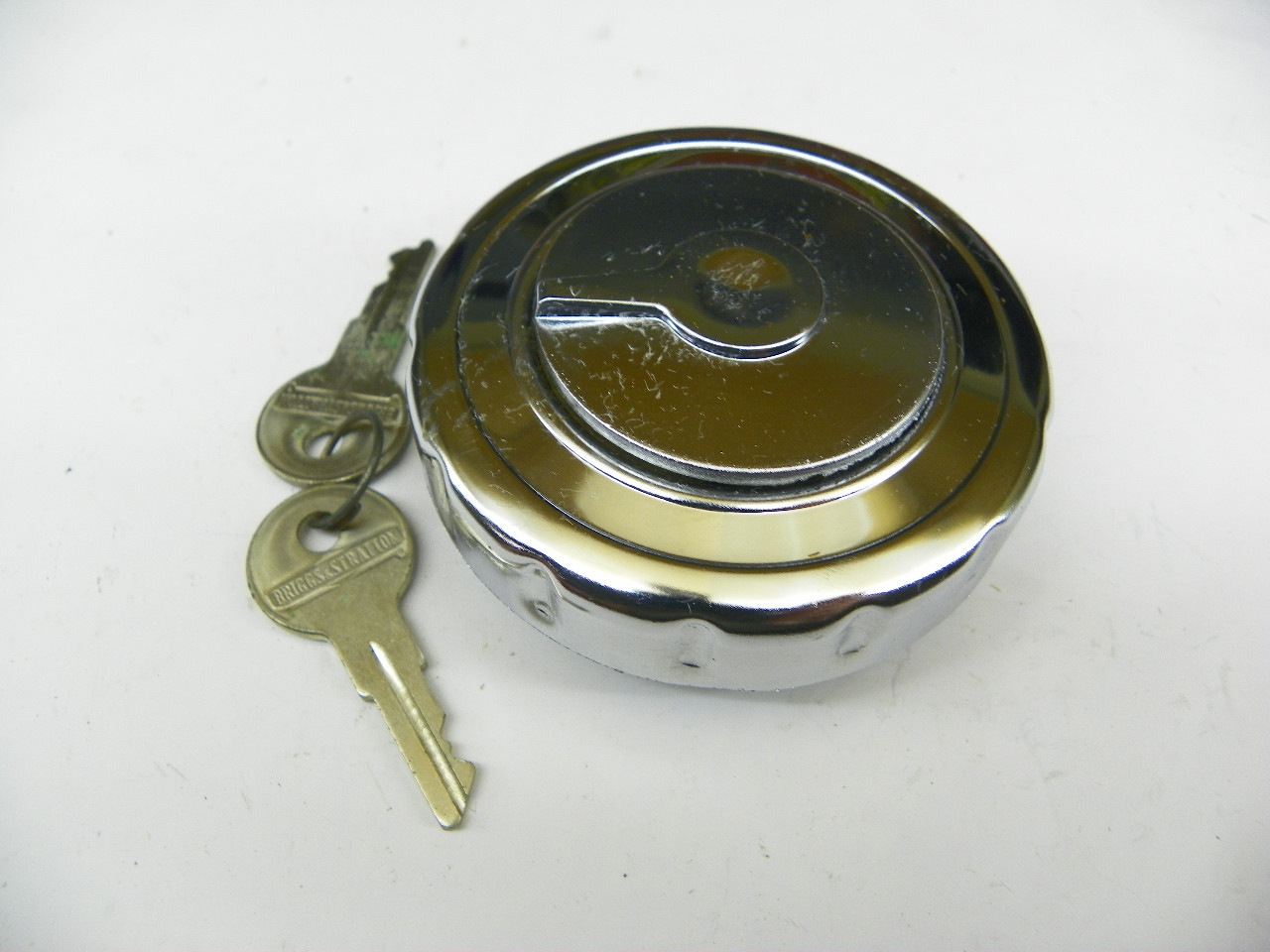 Stant G-95 Vented Locking Fuel Cap for 1931-1964 Ford Hudson White Truck restoration - Image 3