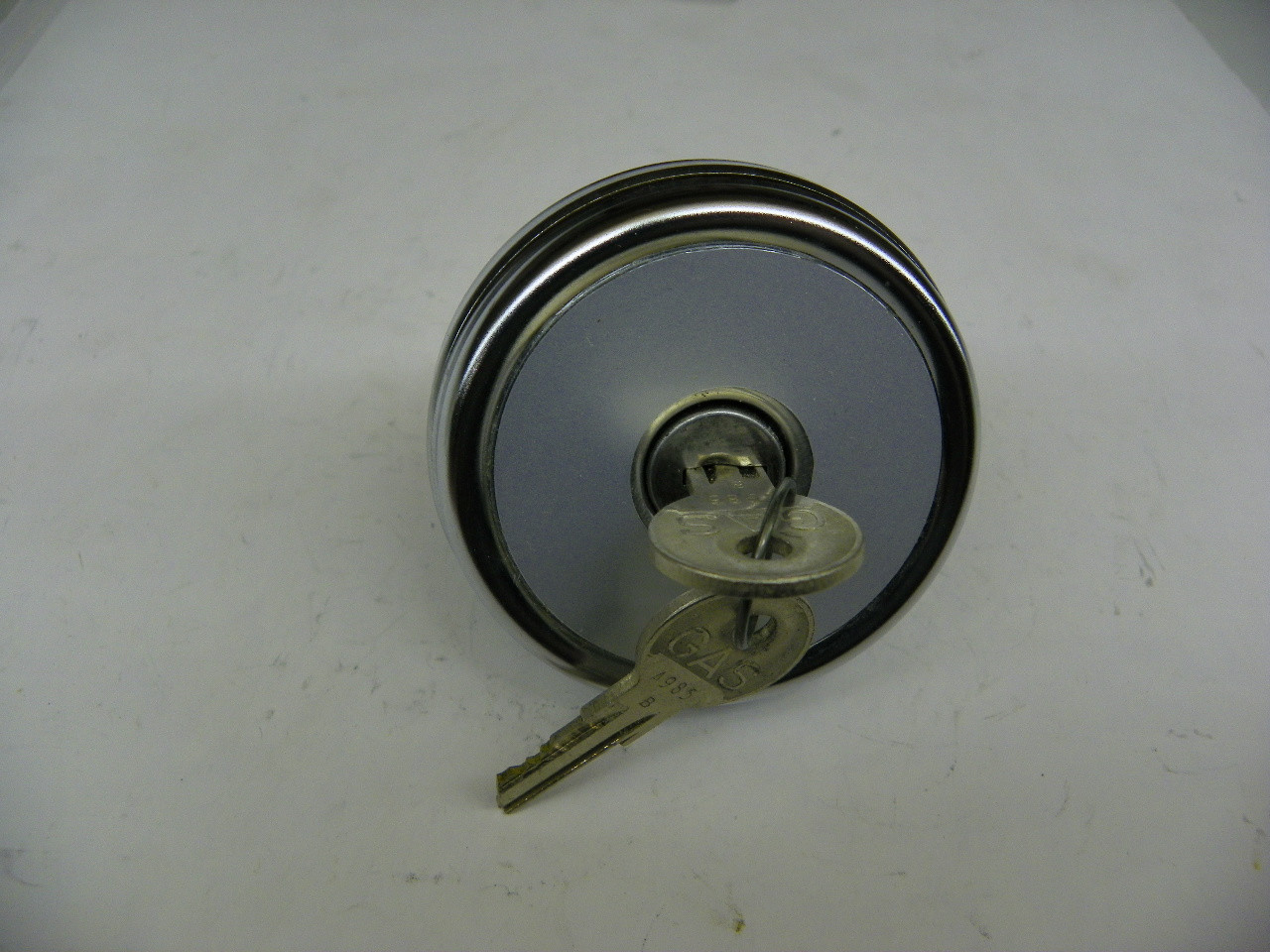 Stant G780 Locking Gas Cap for 1971-1980 Ford F-Series E-Series Winnebago restoration. - Image 3