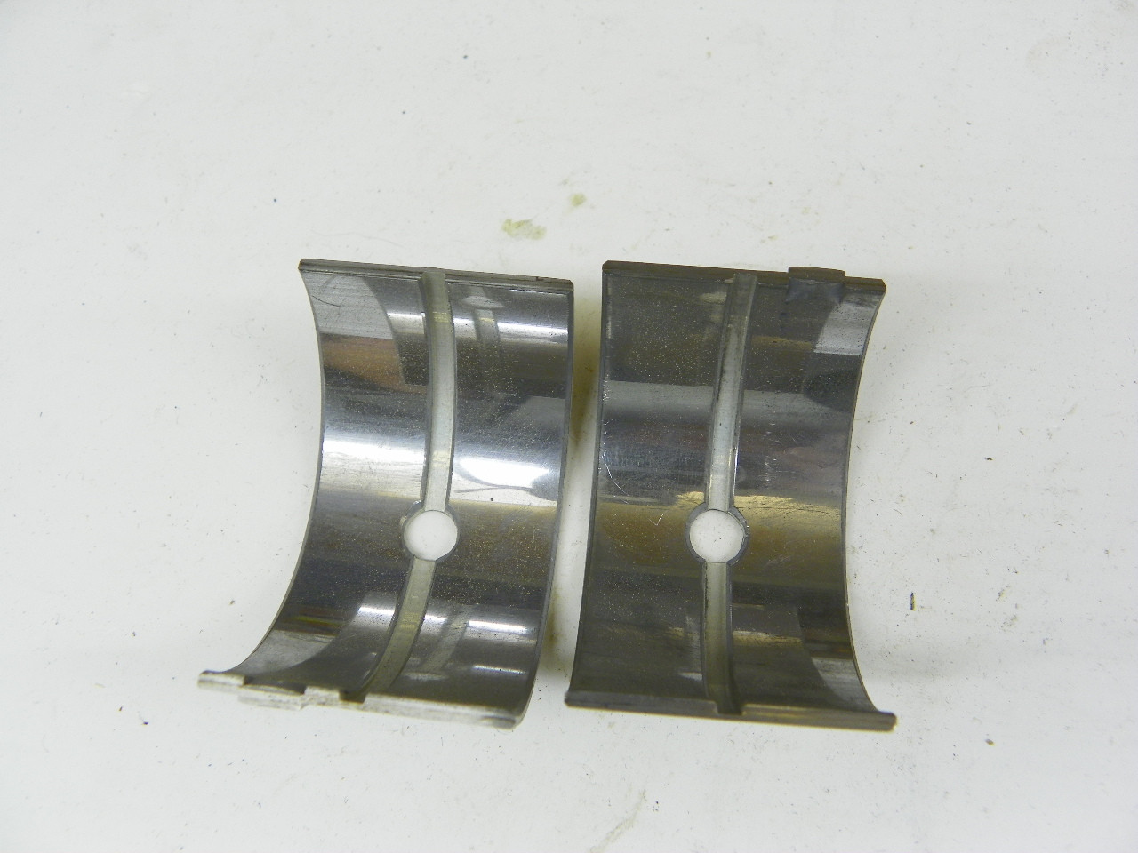 Ford 92A-6333-C Main Bearing Set .010 Undersize for 1940 Flathead V8-60 restoration. - Image 4