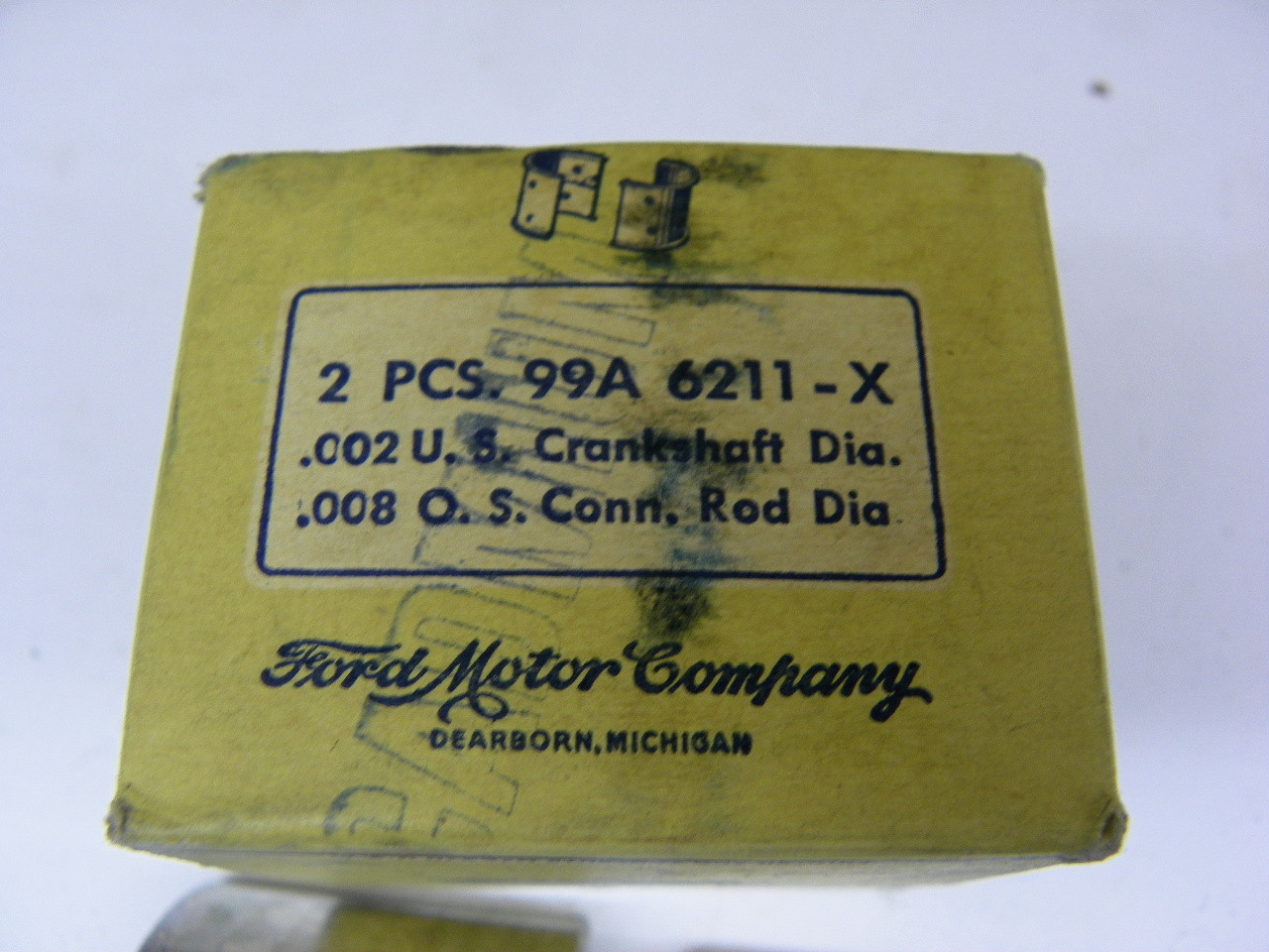 NOS Vintage Ford 99A-6211-X Full-Floating Rod Bearing Pair for 1939-1948 Flathead V8 restoration. - Image 2