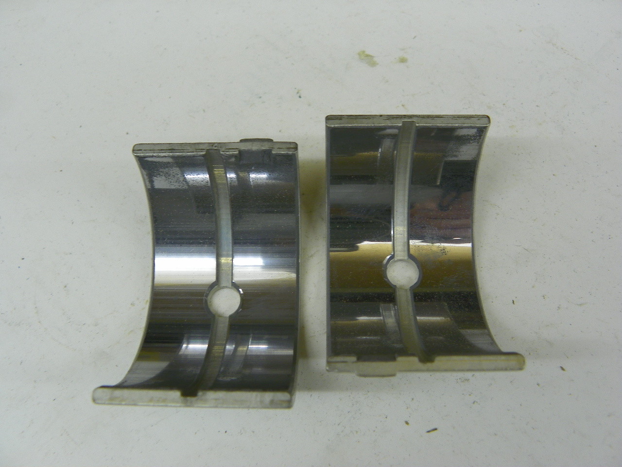 NOS Vintage Ford 52-6333-H Main Bearing Pair for 1937-1939 Flathead V8-60 restoration. - Image 4
