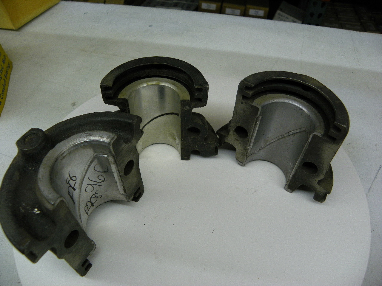 Pioneer 96C NOS Ford Model A Insert Main Bearing Cap Set STD 1928-1931 restoration. - Image 3