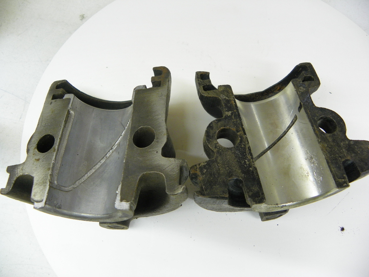 Pioneer 96C NOS Ford Model A Insert Main Bearing Cap Set STD 1928-1931 restoration. - Image 11