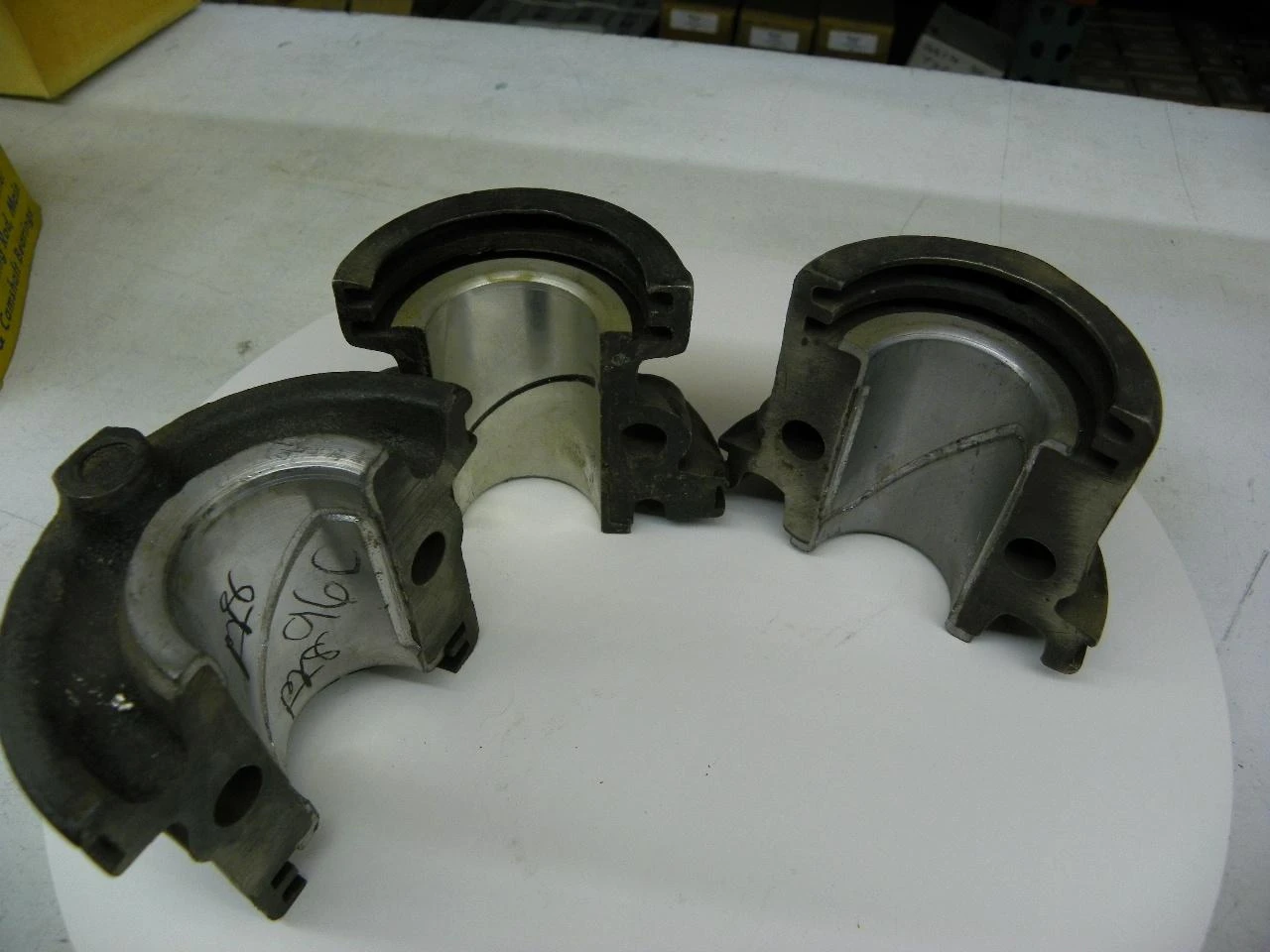 Pioneer 96C NOS Ford Model A Insert Main Bearing Cap Set STD 1928-1931 restoration. - Image 3