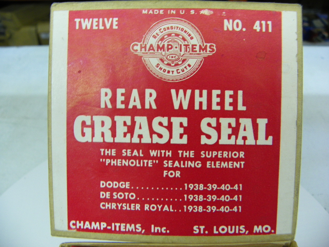 Champ-Items (6) 411 Rear Wheel Grease Seals for 1938-1941 Dodge DeSoto Chrysler Royal restoration. - Image 2