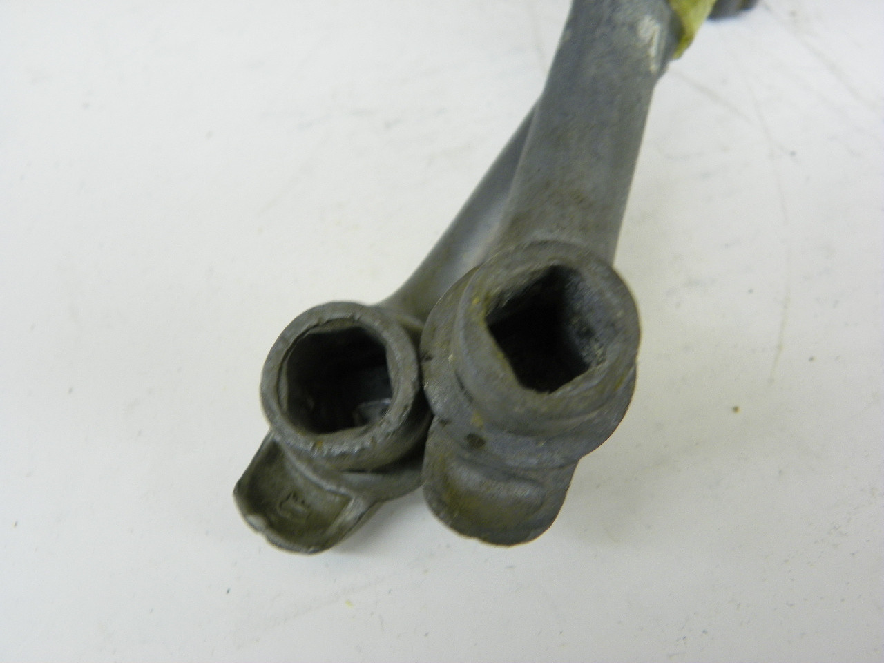 Regal Products IH-119 Window Crank Handle Pair for 1937-1938 Ford NORS restoration. - Image 5