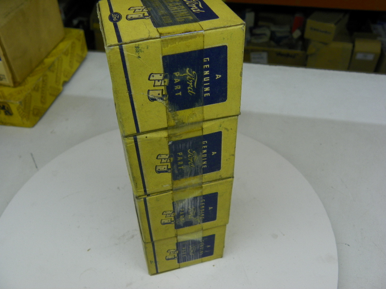 NOS Genuine Ford 92A-6211-L Cadmium Floating Rod Bearing Set for 1939-1942 Flathead V8 restoration. - Image 4
