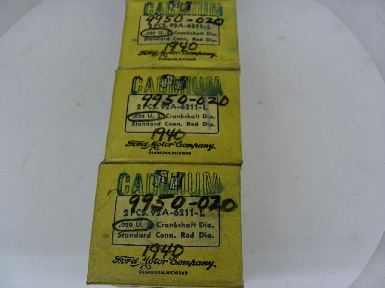 NOS Genuine Ford 92A-6211-L Cadmium Floating Rod Bearing Set for 1939-1942 Flathead V8 restoration. - Image 3