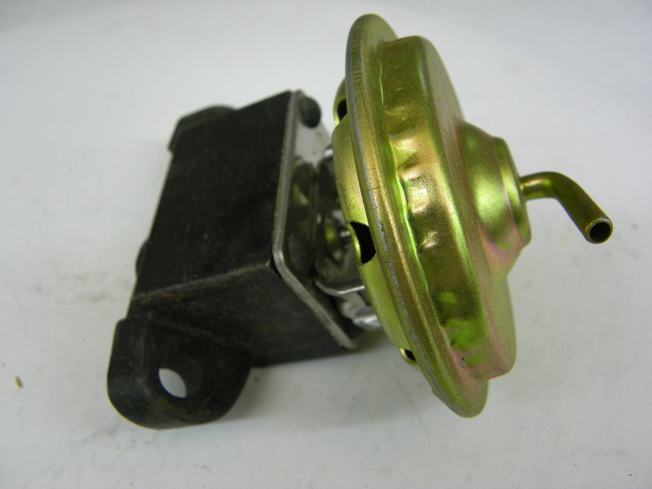 Borg Warner EC-801 EGR Valve for vintage auto restoration. - Image 9