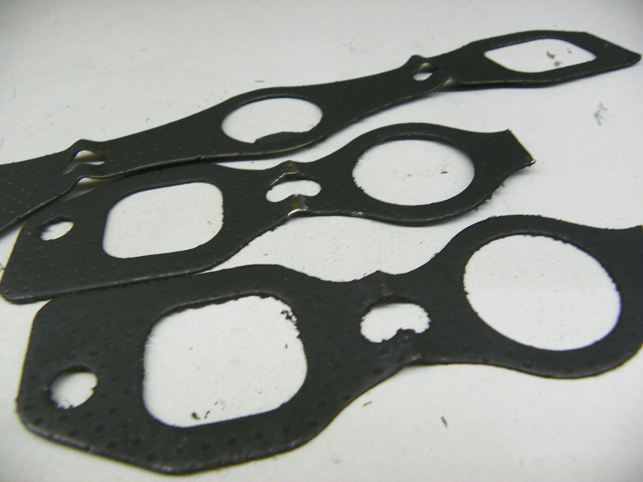 Victor MS-15014 Manifold Gasket Set for 1934-1936 Chevrolet Master Standard 6 restoration. - Image 4