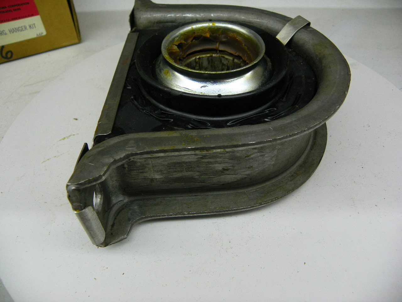 Spicer 210140 1X Bearing Hanger Kit for 1955-1988 Chevrolet GMC Trucks driveline restoration. - Image 10