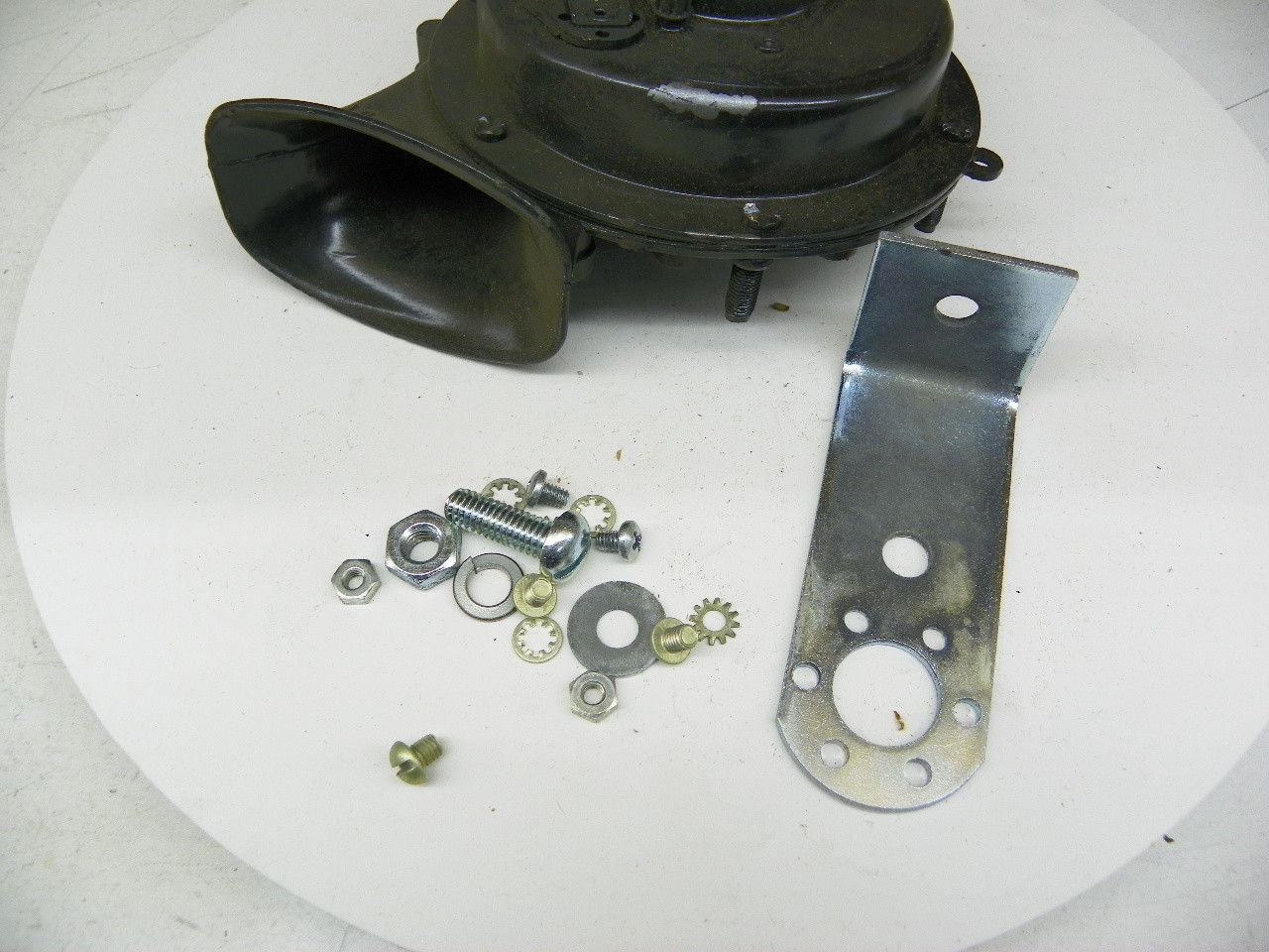 Sparton A25742 Low Tone Horn for 1966-1971 Mopar A-Body Dart Barracuda restoration. - Image 3