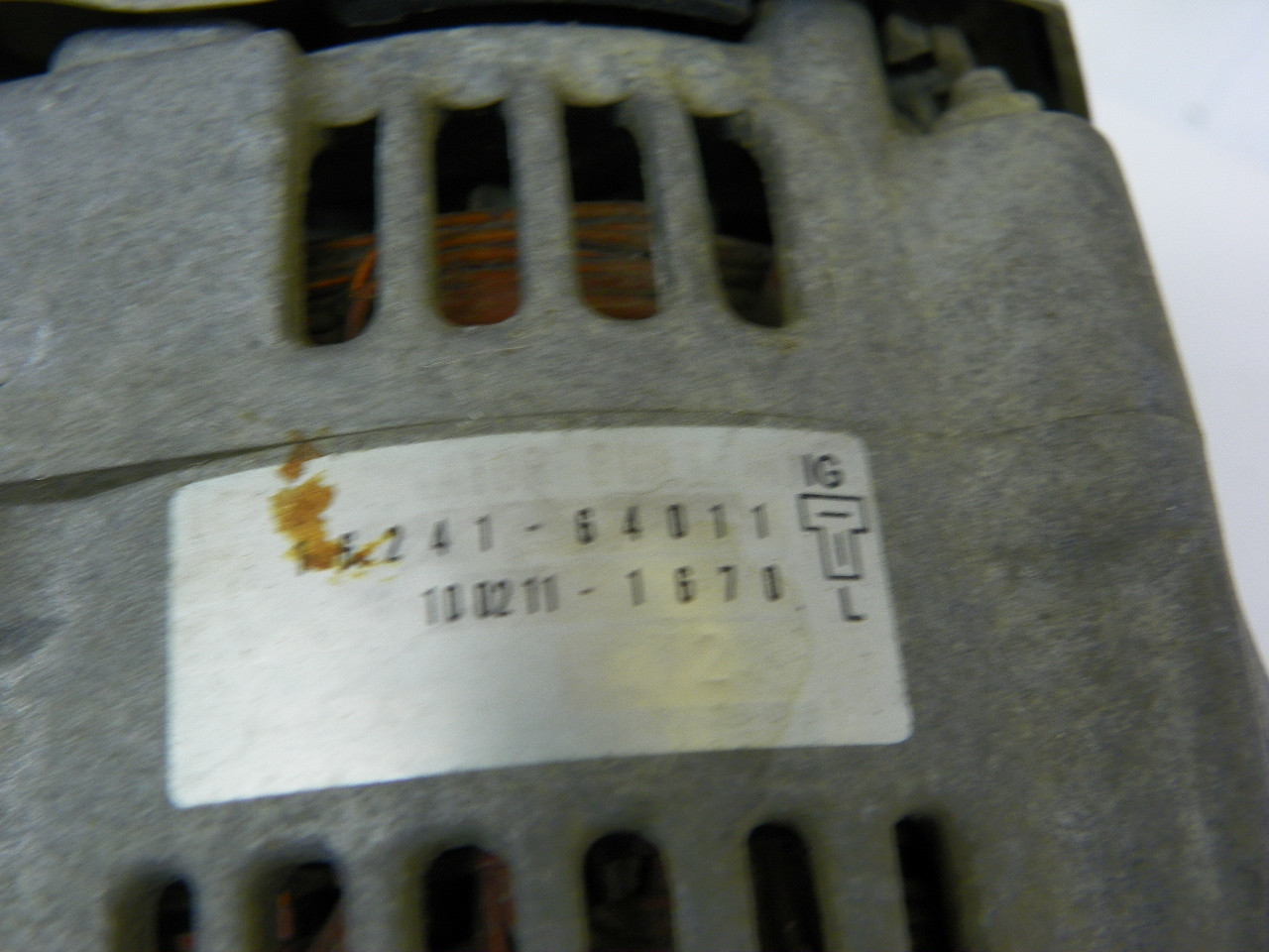 Denso 100211-64011 Alternator NORS vintage auto part restoration. - Image 3