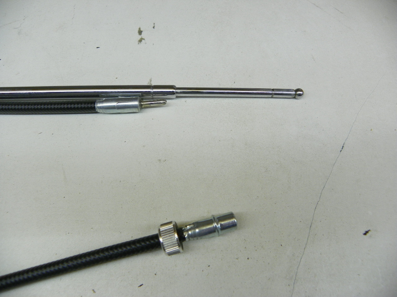 Volks VW300 Side Cowl Auto Antenna NORS for vintage car restoration - Image 4