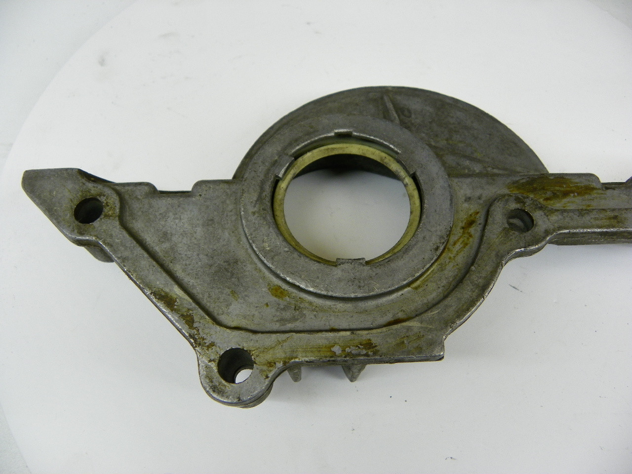 NOS OEM Ford D2FZ-6019-B Engine Front Cover Seal Housing for 1971-1974 Pinto Capri 2.0L OHC restoration. - Image 8