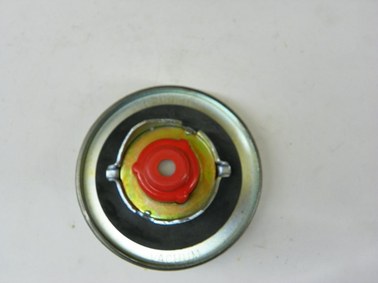 NOS Mopar 3E807 Stant Chrome Fuel Gas Cap Replaces G-704 for 1971 Chevy GMC Ford Truck restoration. - Image 5