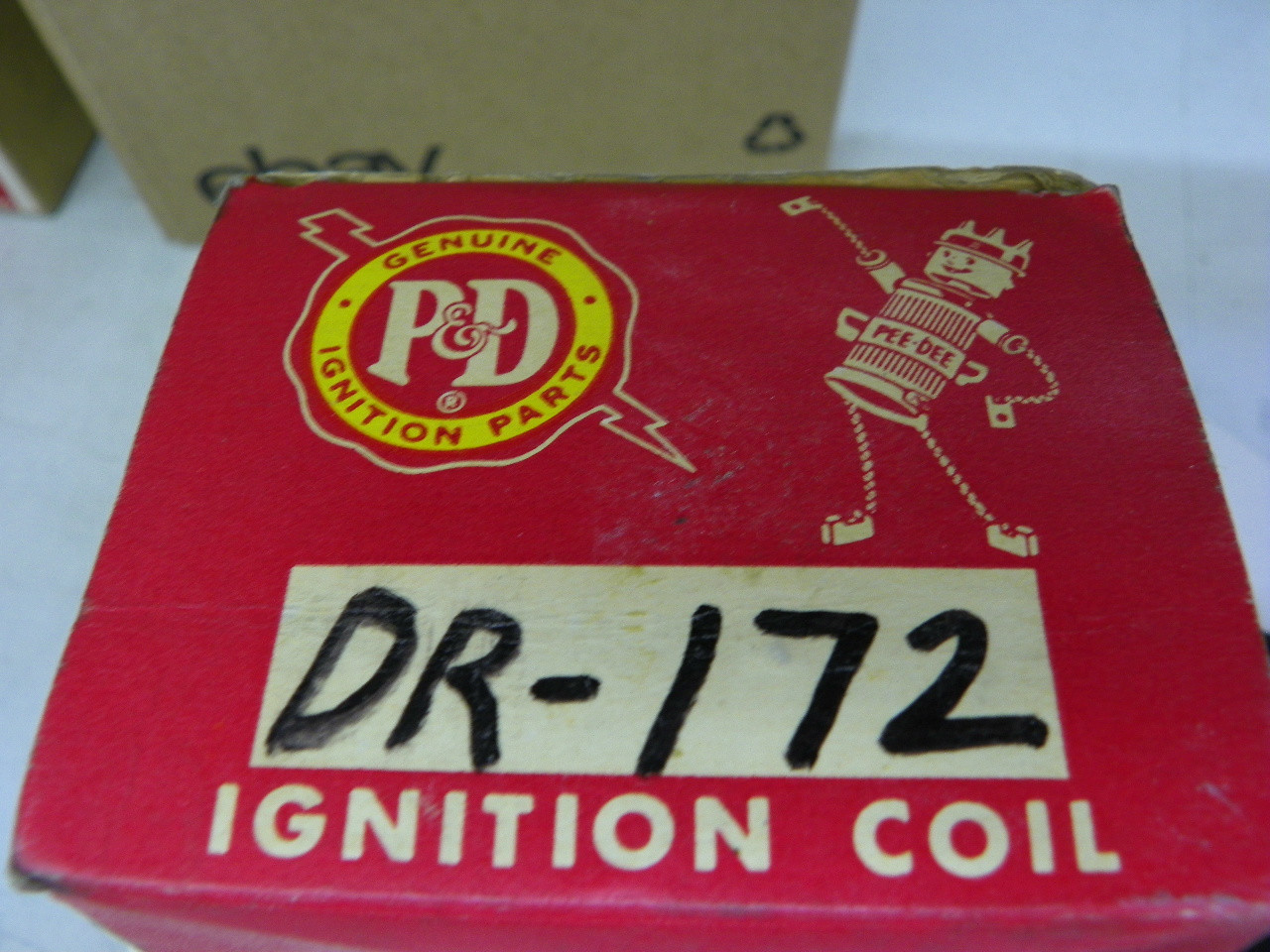 P&D DR-172 Ignition Coil for vintage auto restoration - Image 2