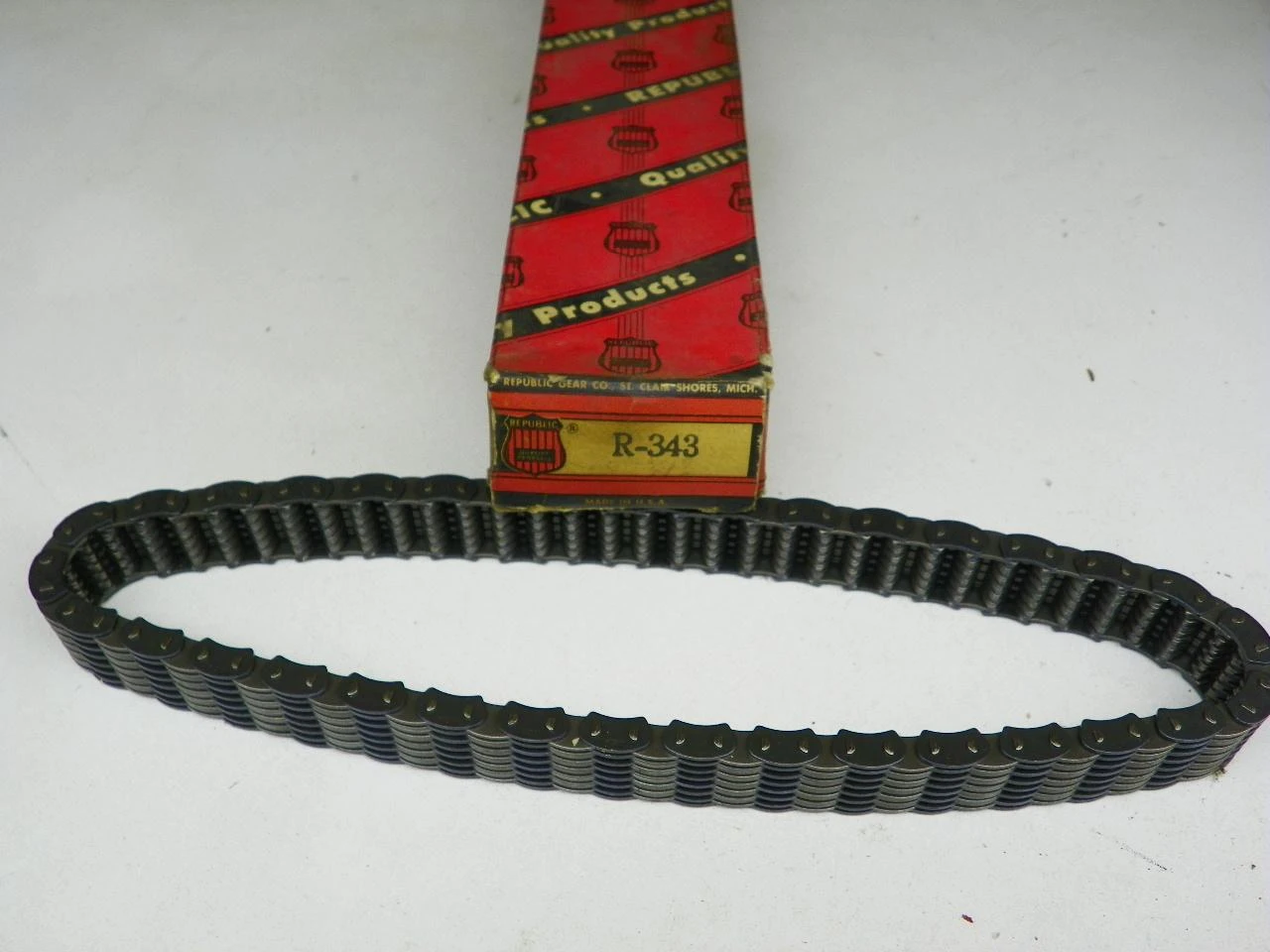 Republic R-343 Timing Chain for vintage auto restoration - Image 1