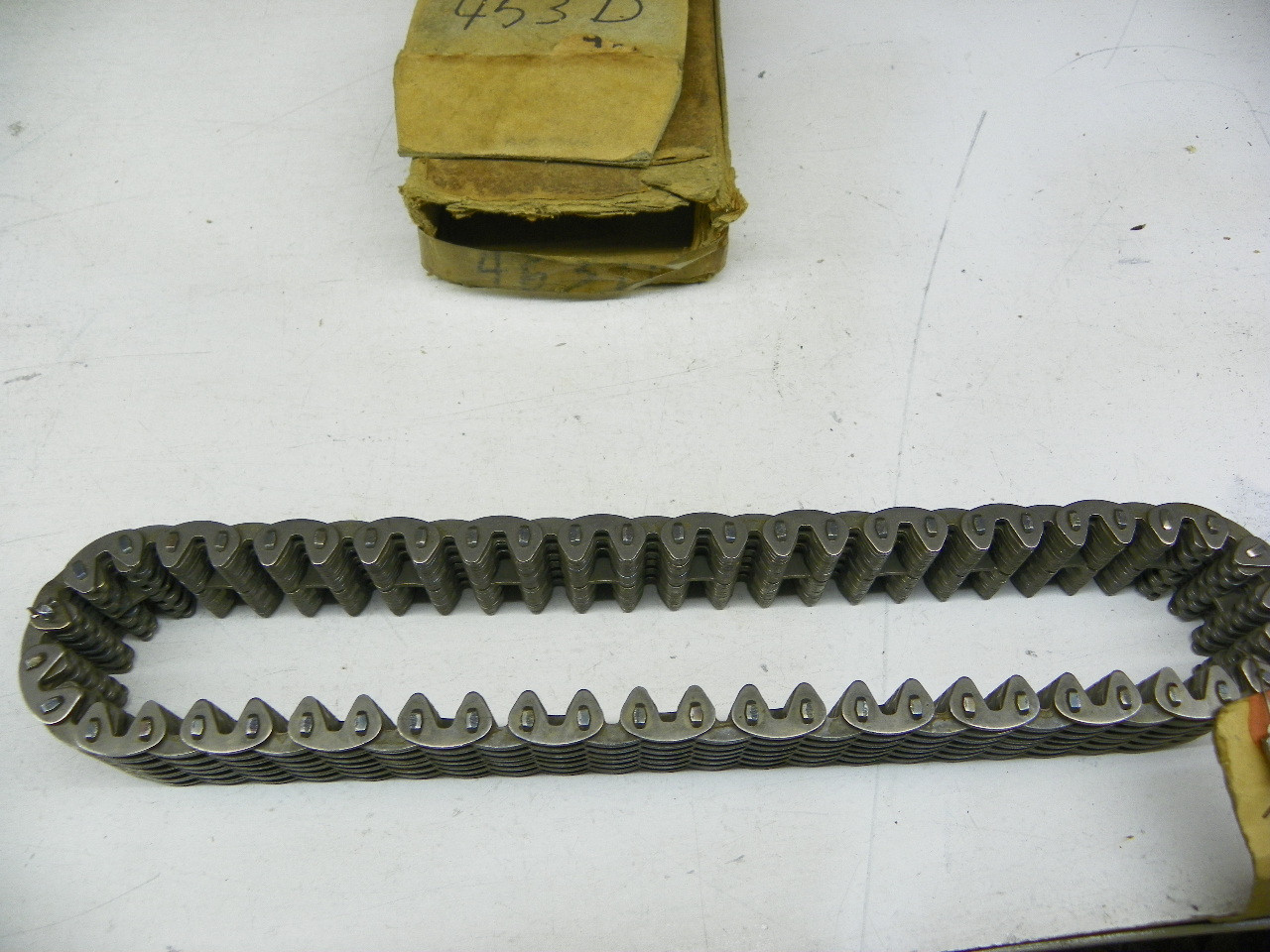D&B 453D Timing Chain for 1935-1942 Hall-Scott ACF Bus restoration. - Image 4