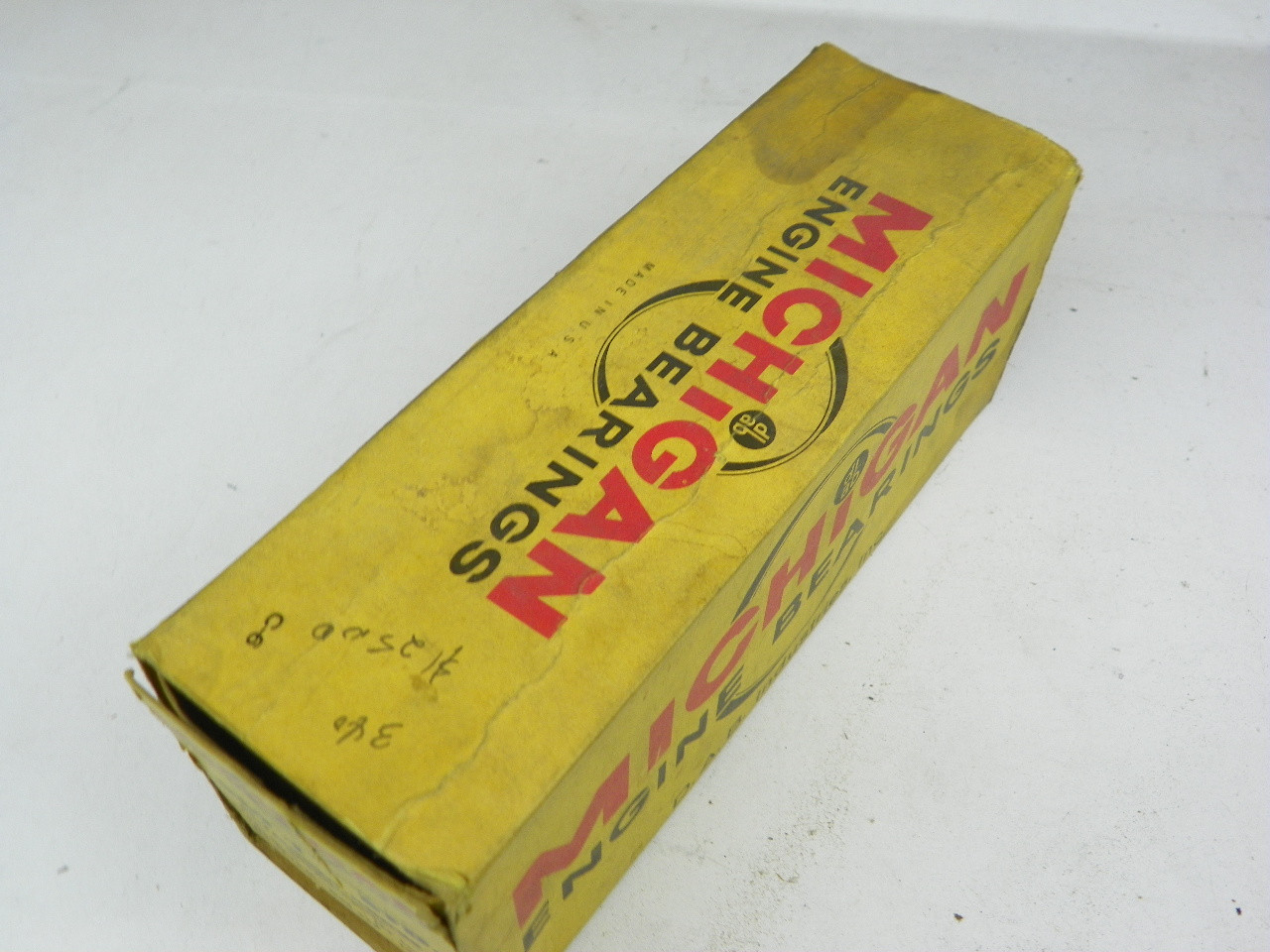 Michigan 867 T STD Crankshaft Main Bearings NORS for 1942-1960 Plymouth Dodge Flathead I6 restoration. - Image 1