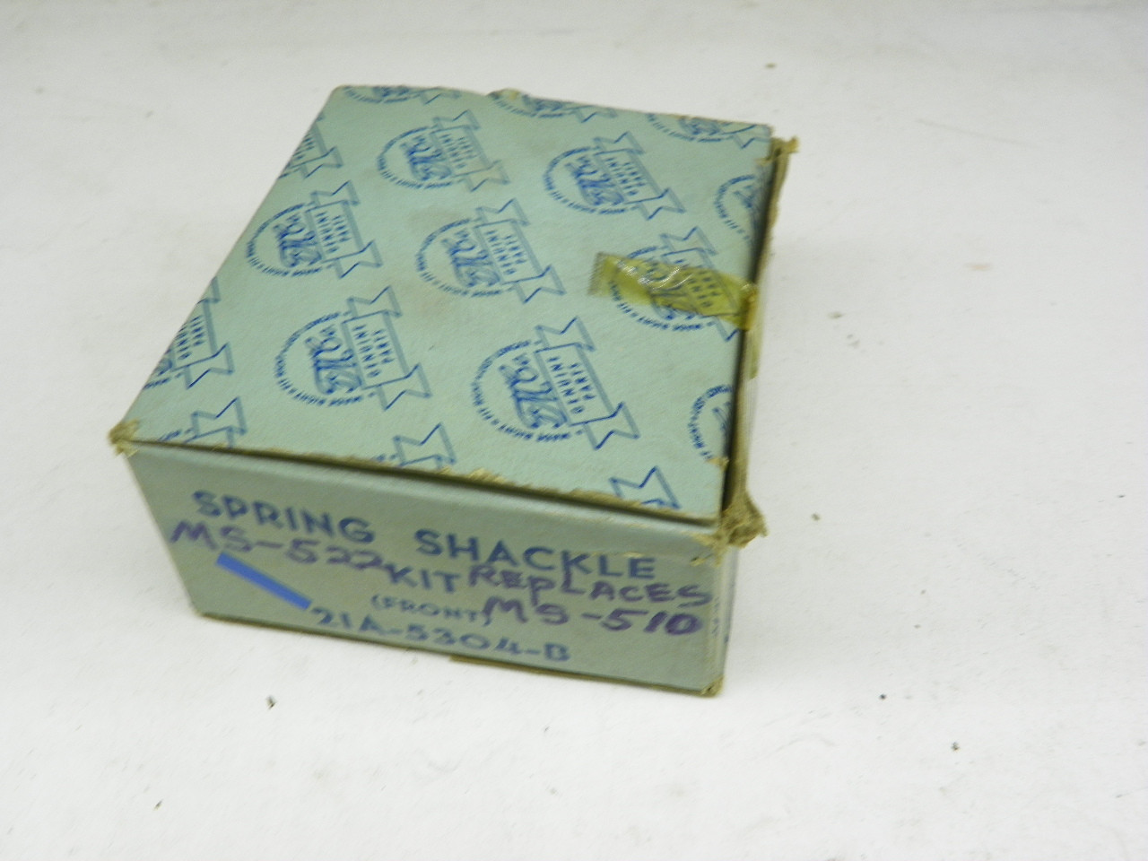 Genuine Parts MS-522 Front Spring Shackle Kit for 1942-1948 Ford Mercury NOS restoration. - Image 1