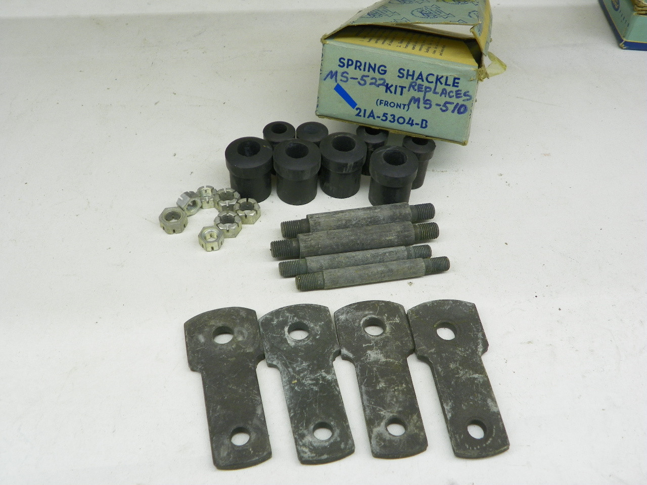 Genuine Parts MS-522 Front Spring Shackle Kit for 1942-1948 Ford Mercury NOS restoration. - Image 3