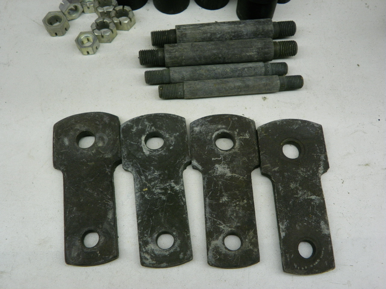 Genuine Parts MS-522 Front Spring Shackle Kit for 1942-1948 Ford Mercury NOS restoration. - Image 5