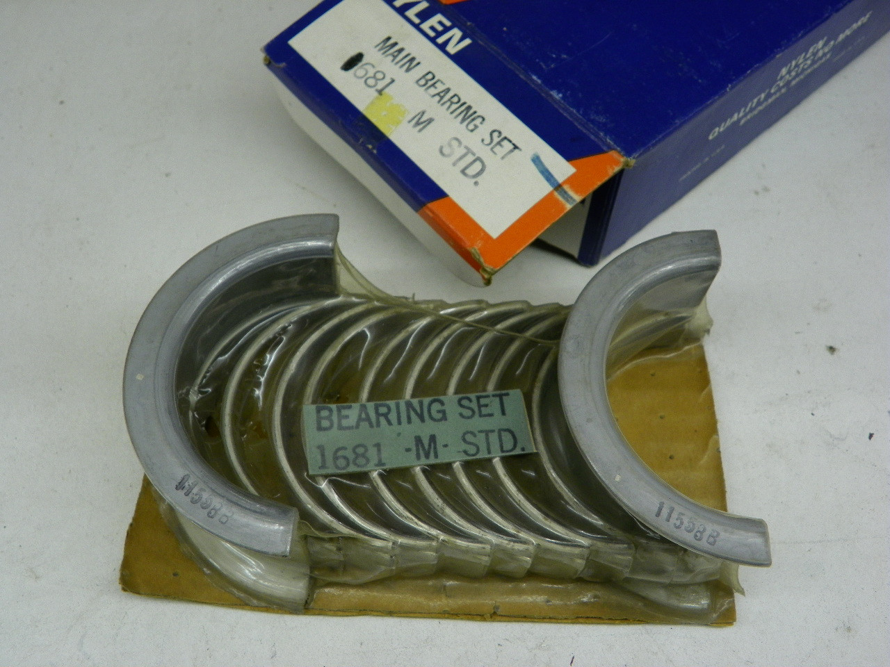 NYLEN 1681M Main Bearing Set for 1949-1956 GMC Oldsmobile engine restoration. - Image 3