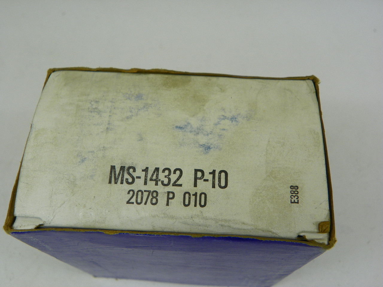 Michigan MS-1432 P-10 Engine Main Bearings for vintage auto restoration. - Image 2