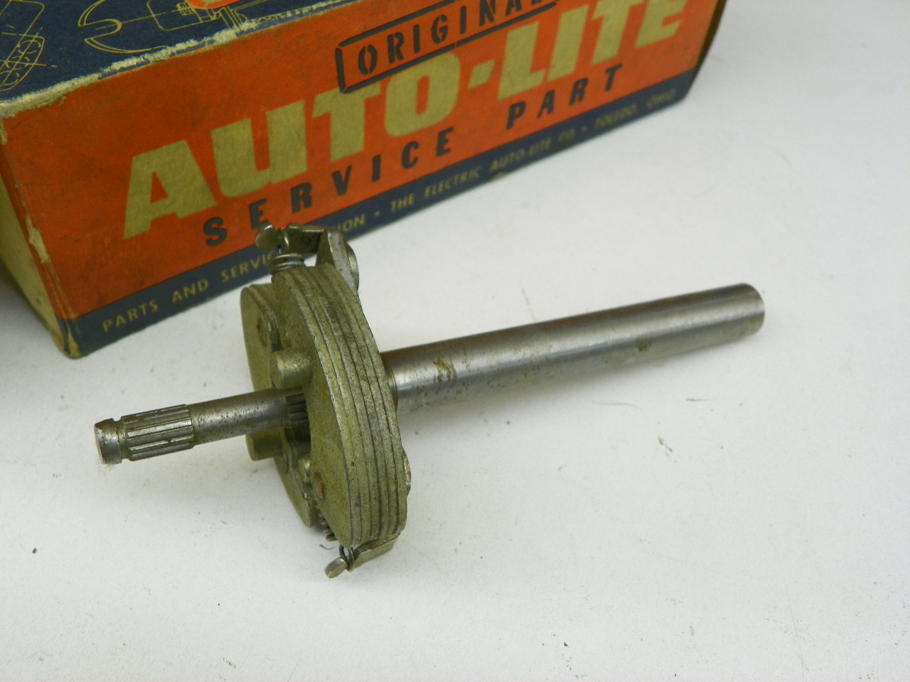 Auto-Lite IGH2069R Distributor Shaft & Governor for restoration. - Image 3