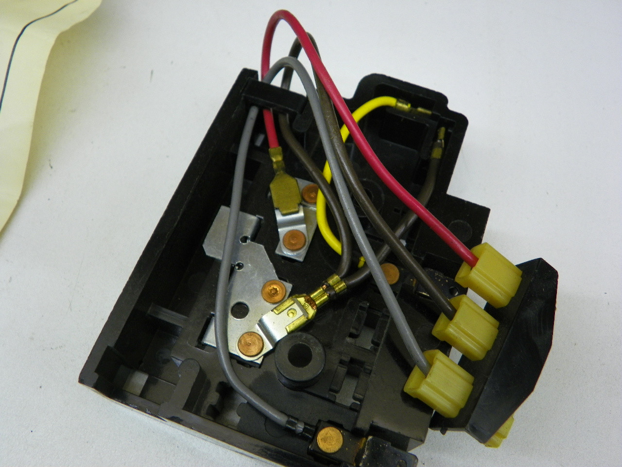 Chevrolet 988191 Wiring Junction Block Unit for 1959-1966 Chevrolet GMC Trucks restoration. - Image 7