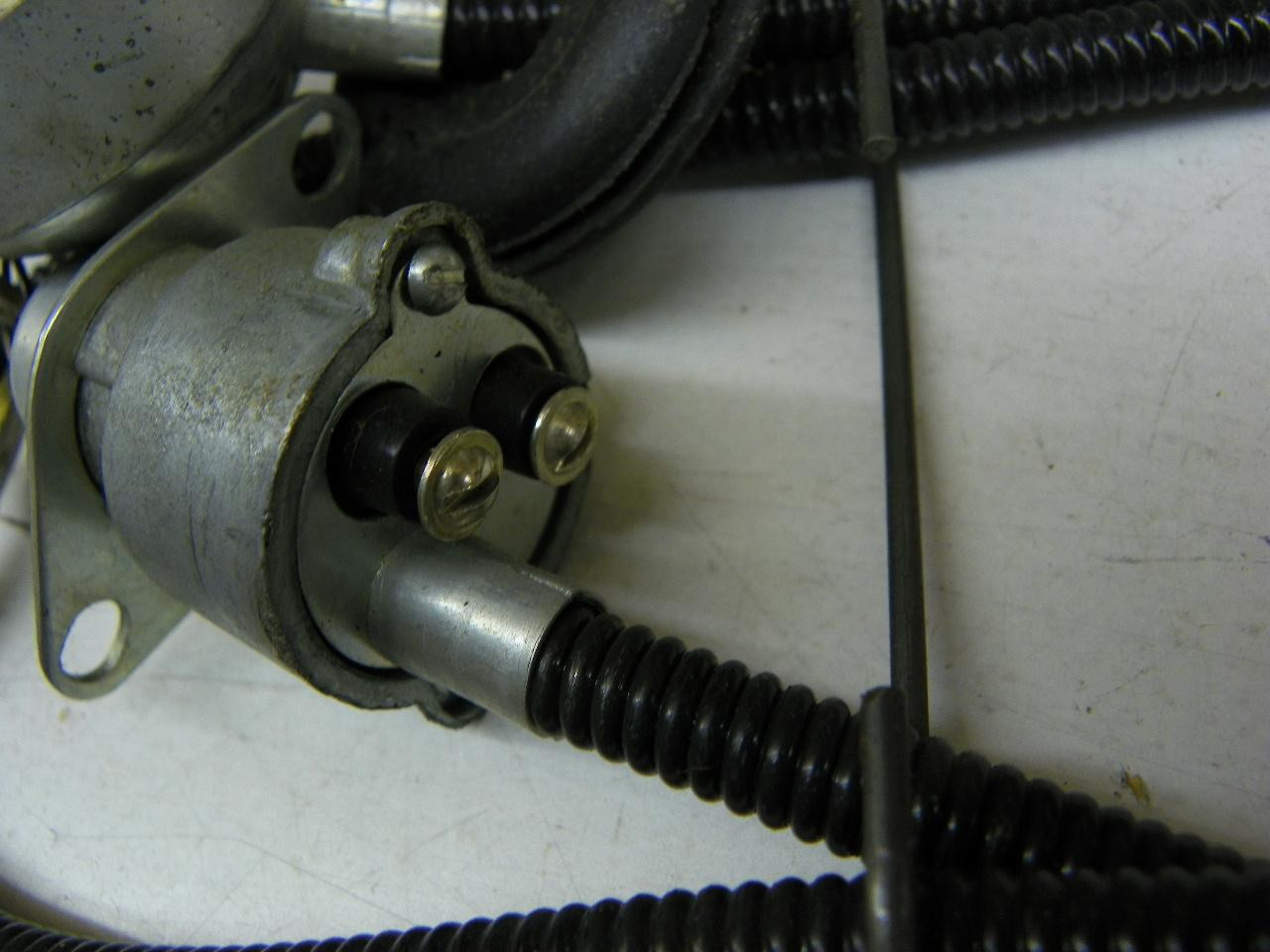 Unbranded 557 Ignition Switch Assembly for 1940 Chevrolet Passenger Car restoration. - Image 5