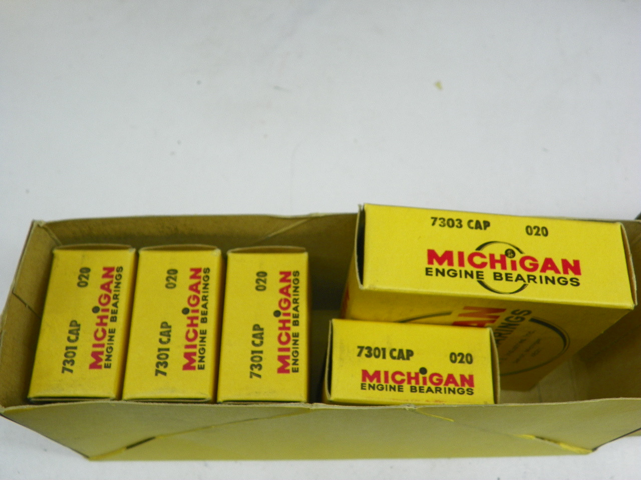 Michigan 1020 P 020 Main Bearing Set for 1958-1978 Ford 332-428 V8 engines restoration, .020 inch undersize. - Image 3