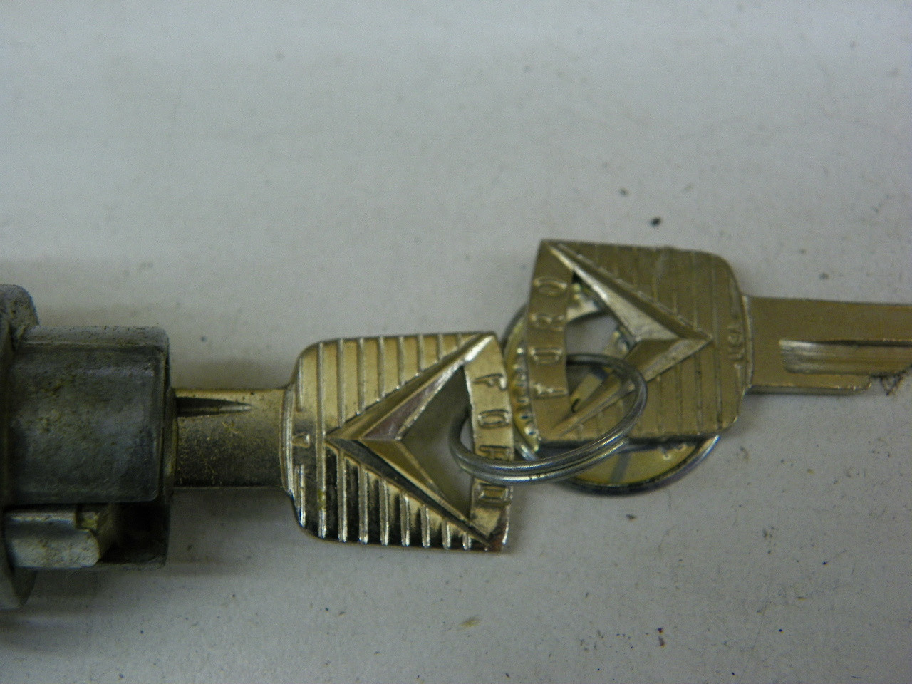 General Switches 1000 Ignition Switch with Key for restoration - Image 5