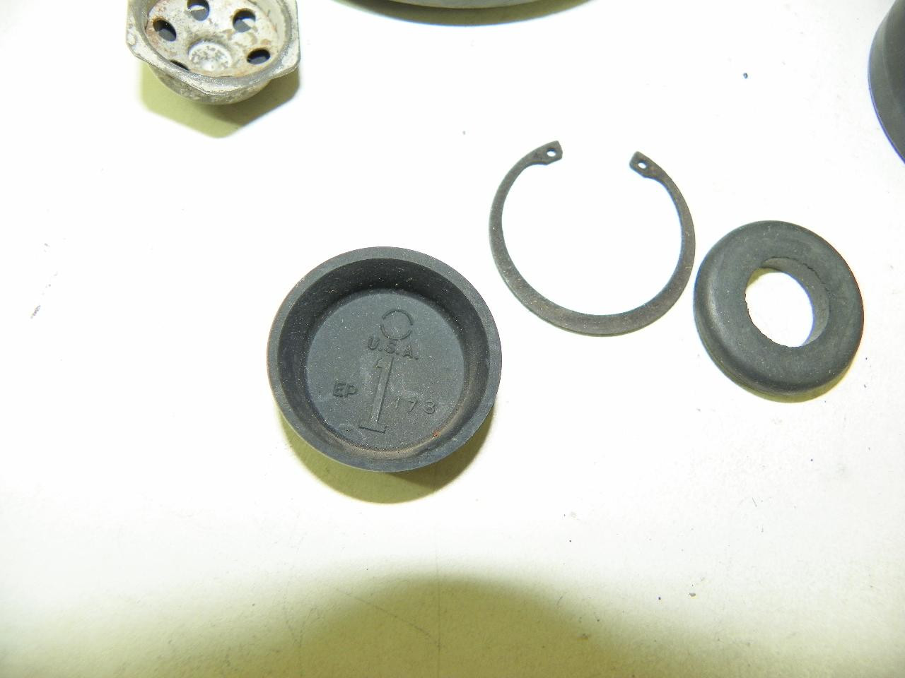 Delco 5464569 Master Cylinder Brake Repair Kit restoration. - Image 6