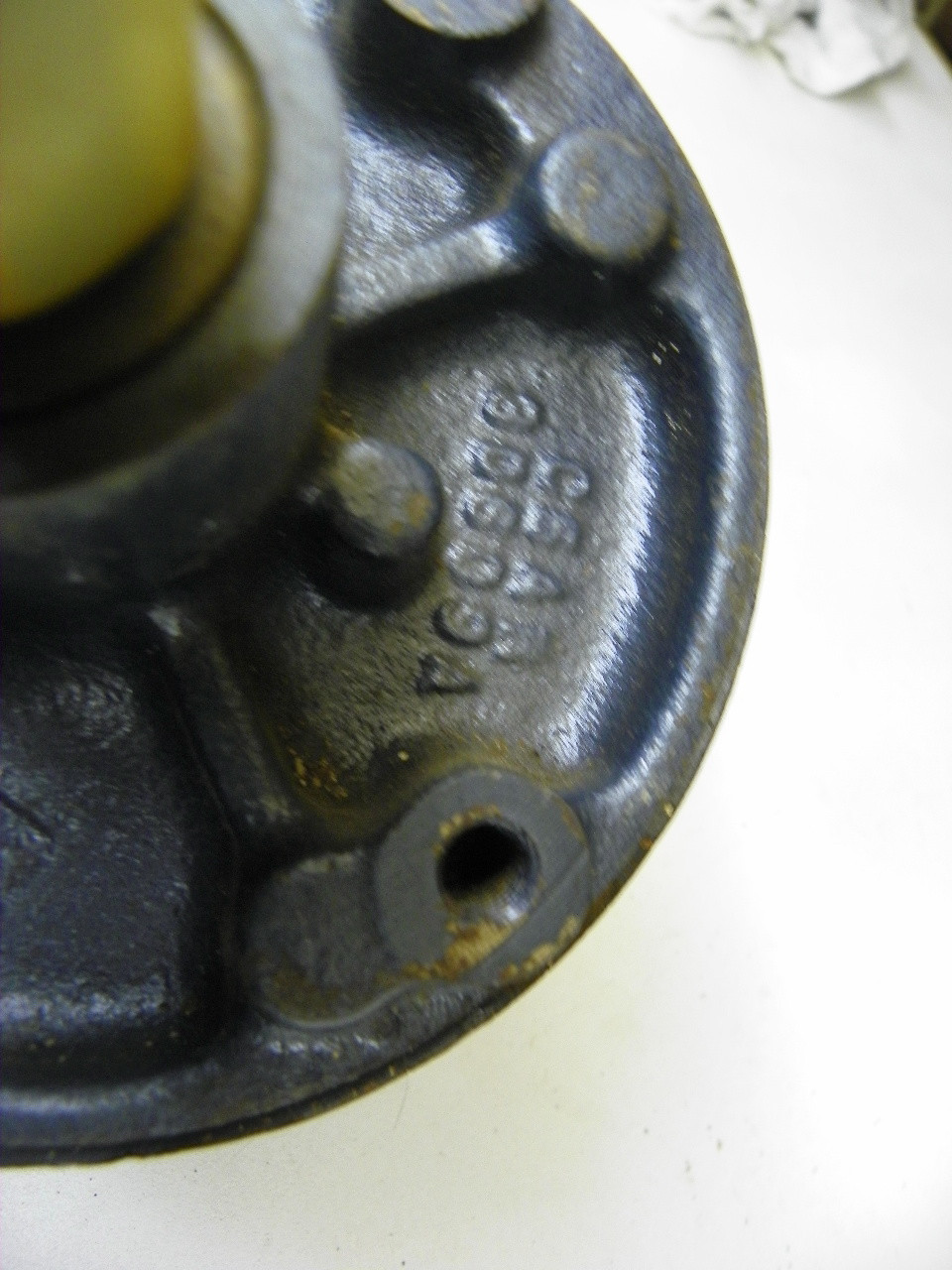 FoMoCo C5AR-3D609-A Power Steering Pump for 1965-1967 Ford Mustang Fairlane NOS restoration. - Image 6