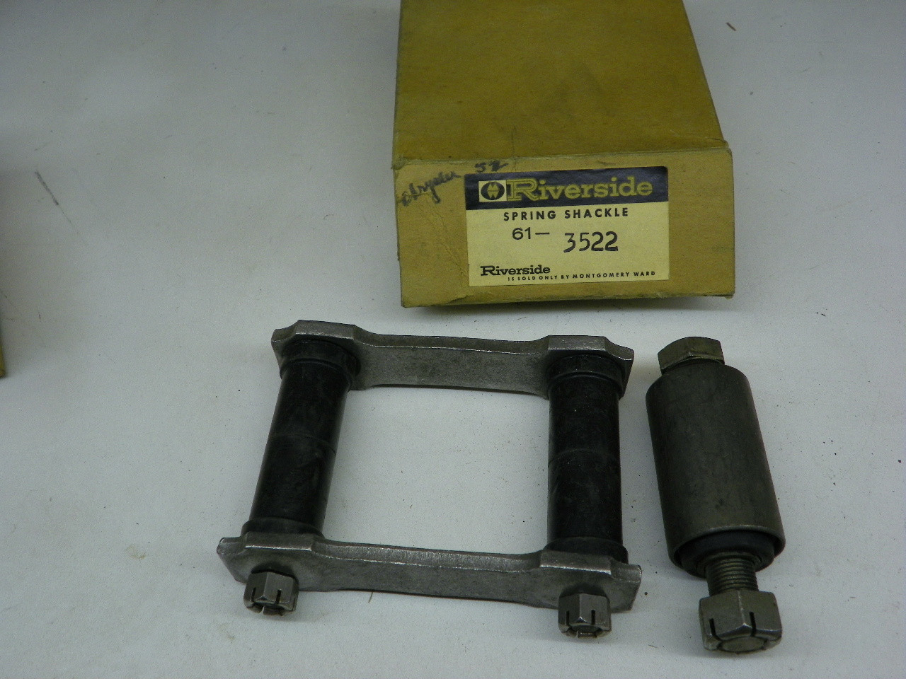 Riverside 61-3522 Rear Spring Shackle Kit for 1952-1954 Chrysler Dodge Plymouth restoration. - Image 1