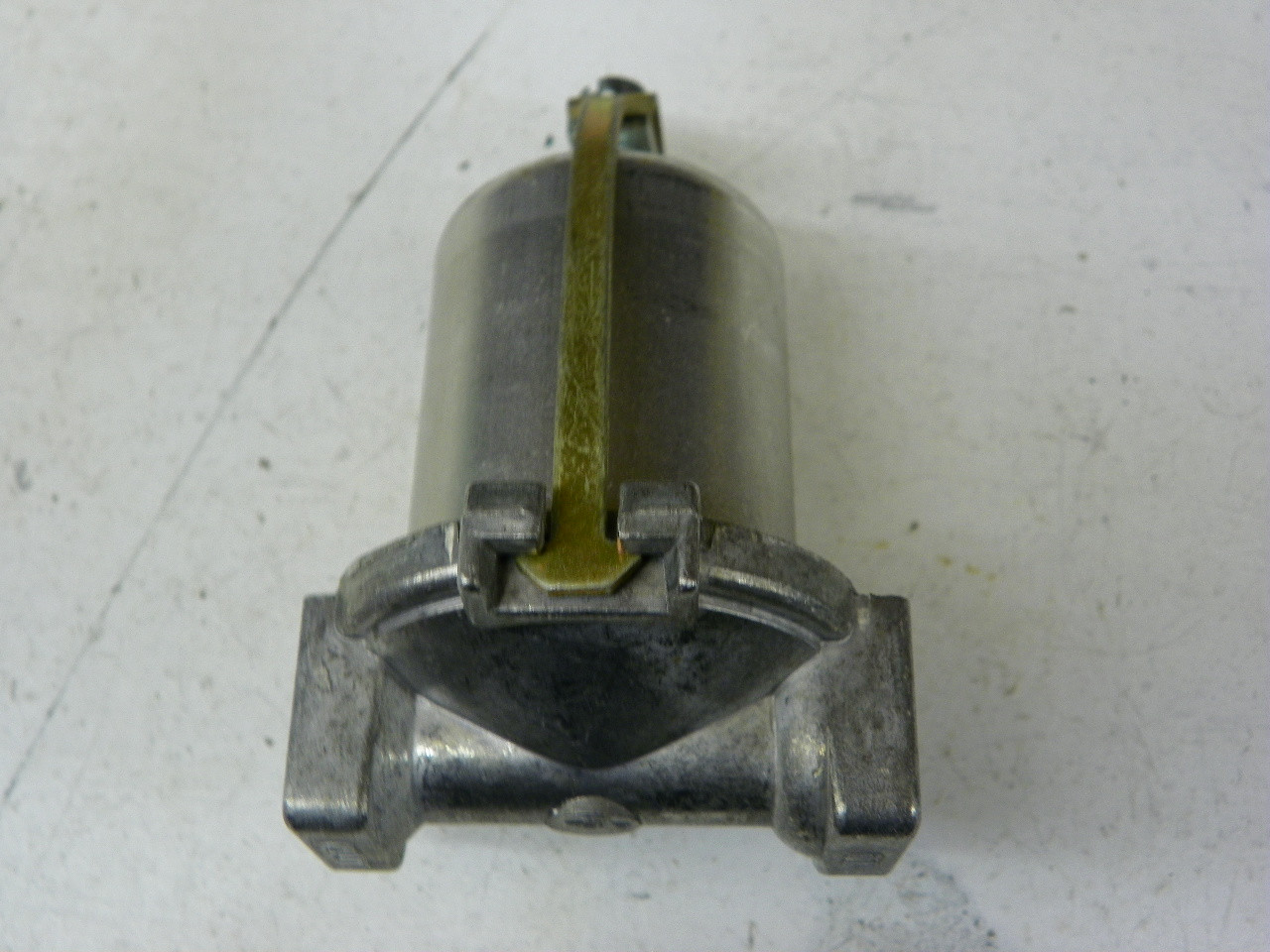 Carter F827 Carburetor Bowl Fuel Filter 1/8" NPT Inlet Outlet NORS restoration. - Image 4