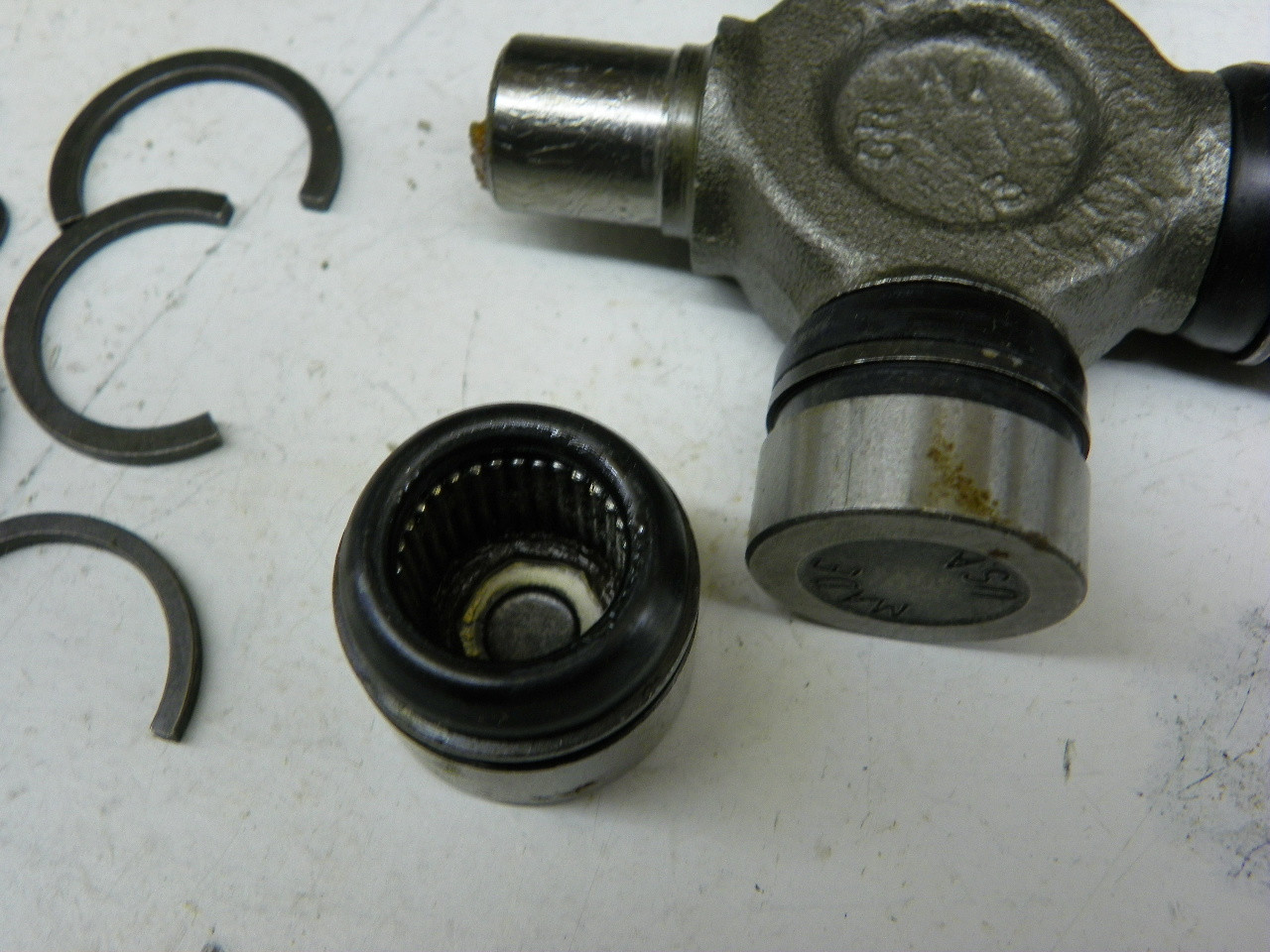ATC/RPM UJ3022 Universal Joint with combination bearing cups for vintage auto restoration. - Image 7