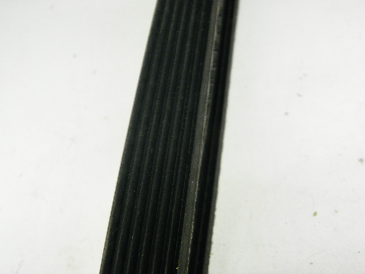 Avon B012 Timing Belt for 1971-1977 Chevrolet Vega 4-140 restoration. - Image 4