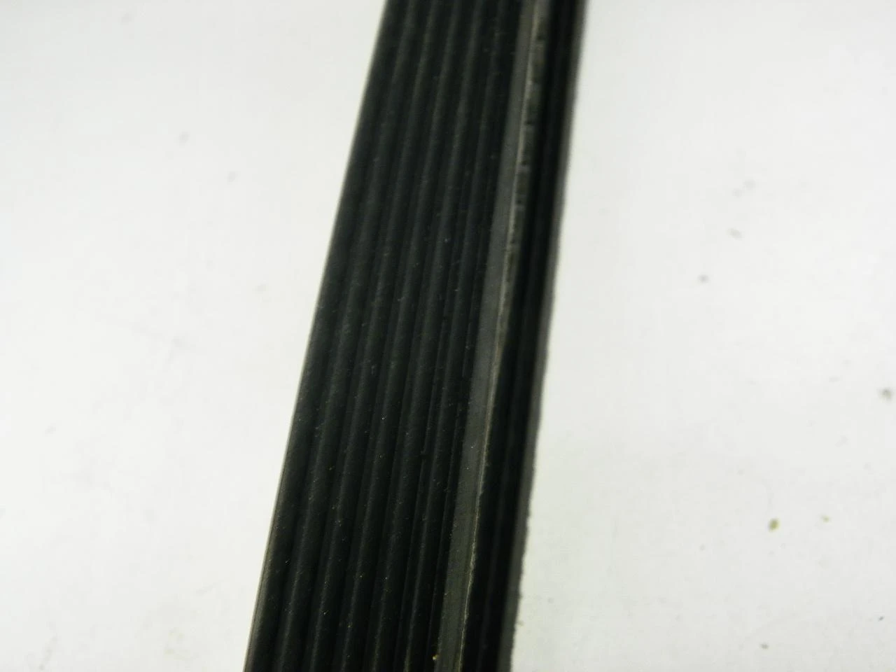 Avon B012 Timing Belt for 1971-1977 Chevrolet Vega 4-140 restoration. - Image 4