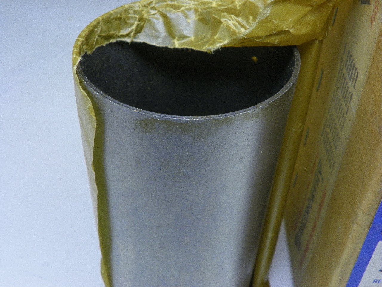 Wellworthy SLU 1916 Cylinder Liner for vintage engine restoration - Image 2