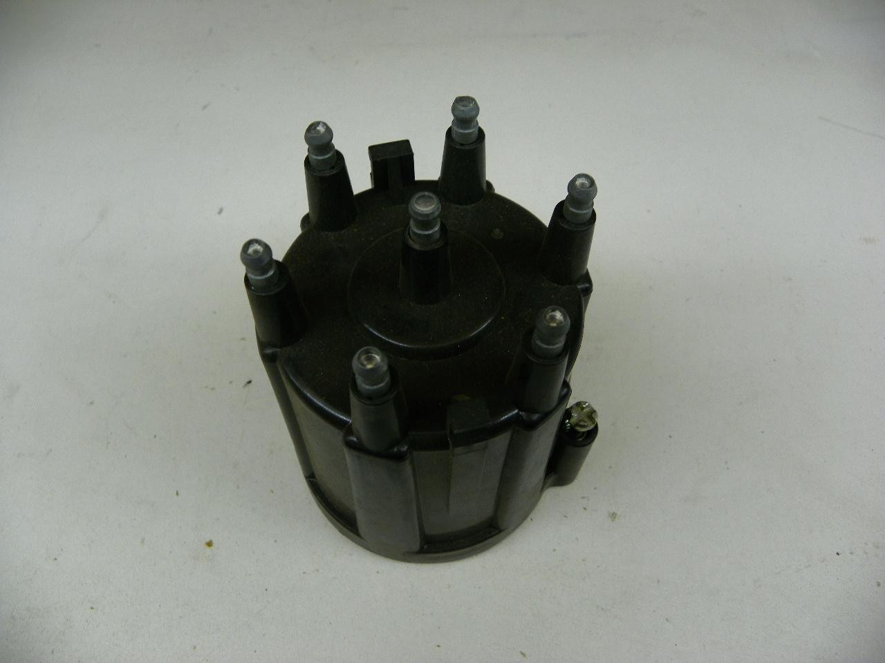 Wells AMPCO DR926 Distributor Cap for 1982-1986 GM AMC Jeep 6 Cylinder restoration. - Image 4