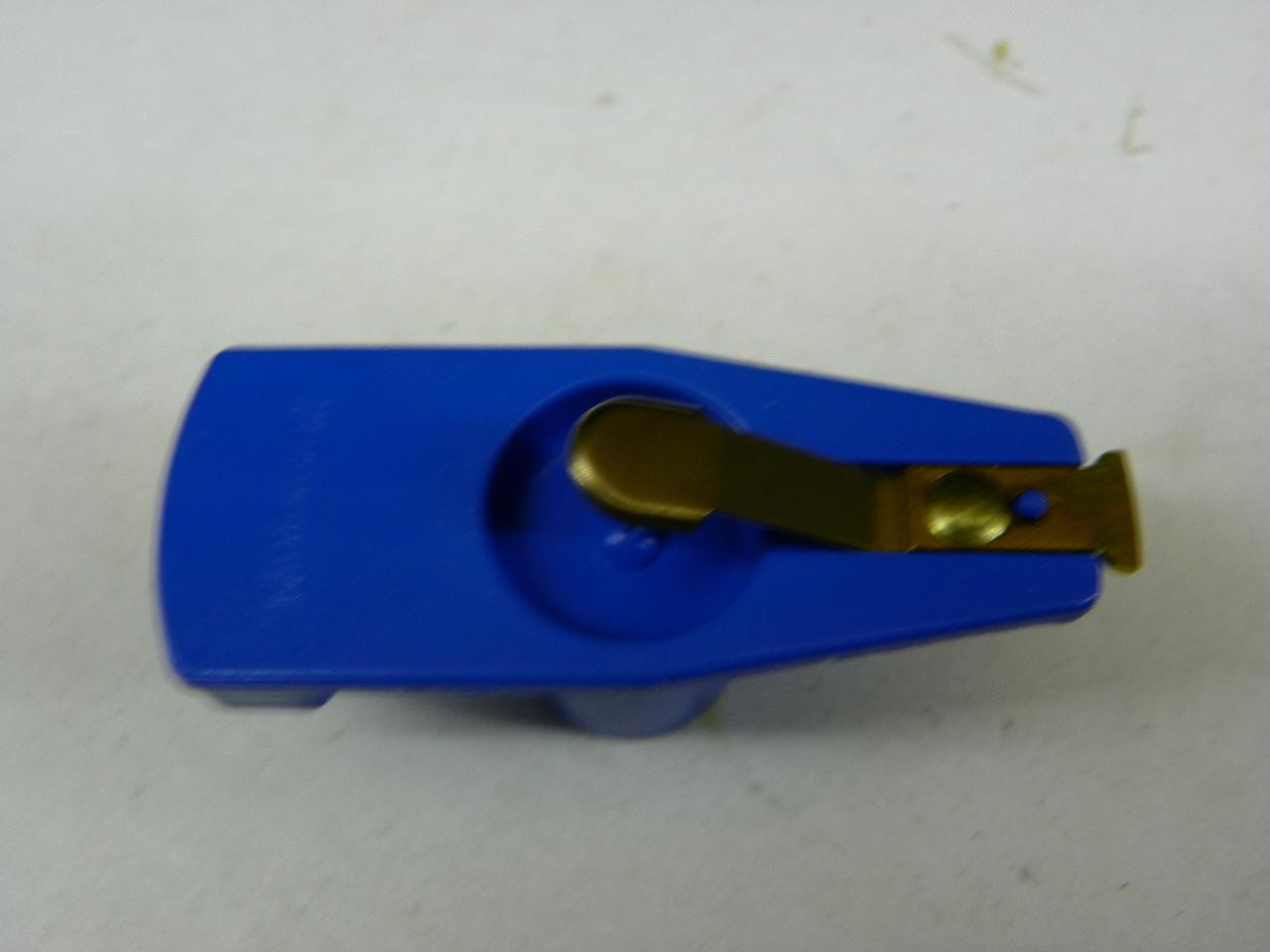 Motorcraft D5PZ-12200-A Distributor Rotor for vintage auto restoration - Image 3