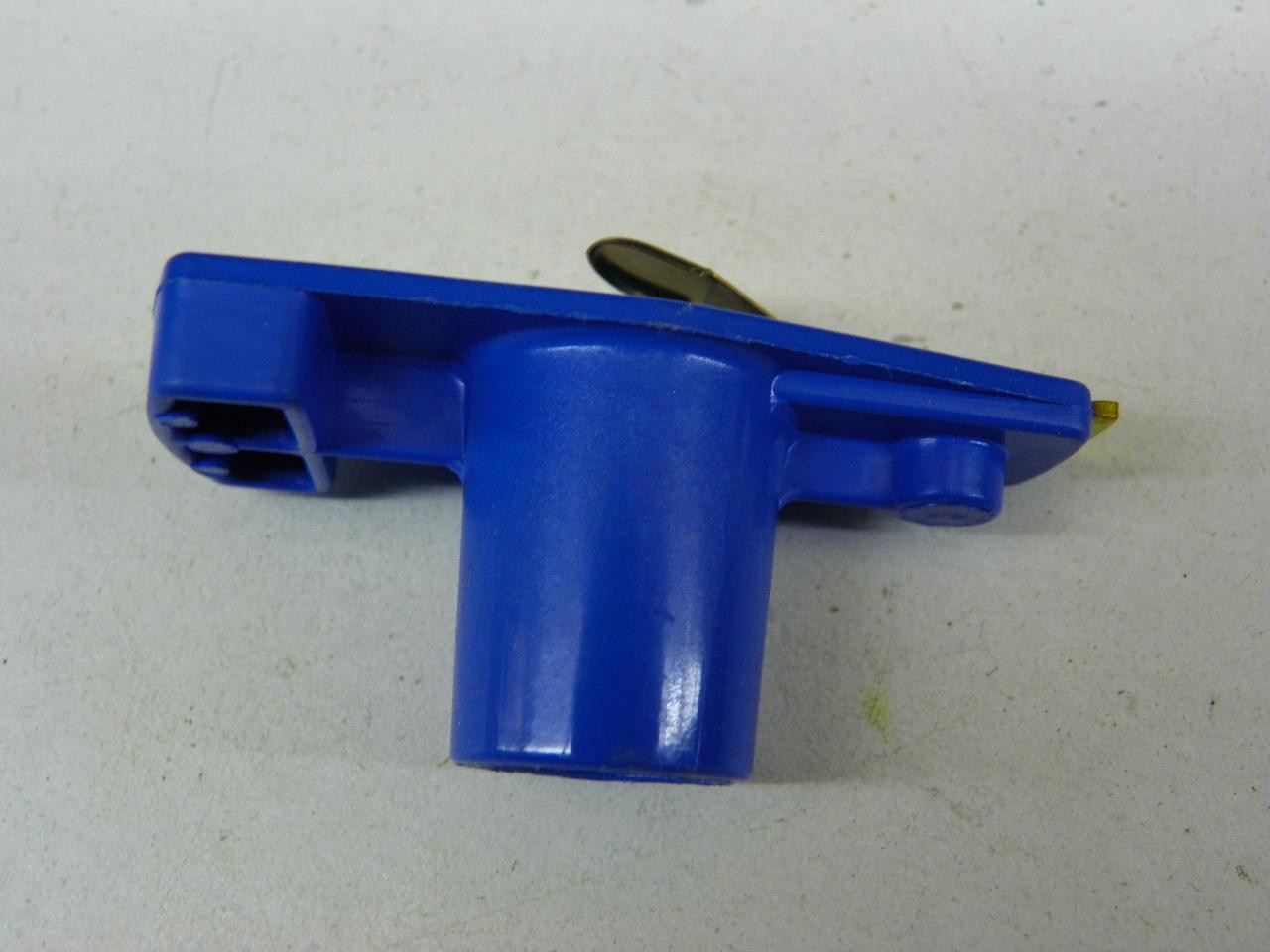 Motorcraft D5PZ-12200-A Distributor Rotor for vintage auto restoration - Image 4