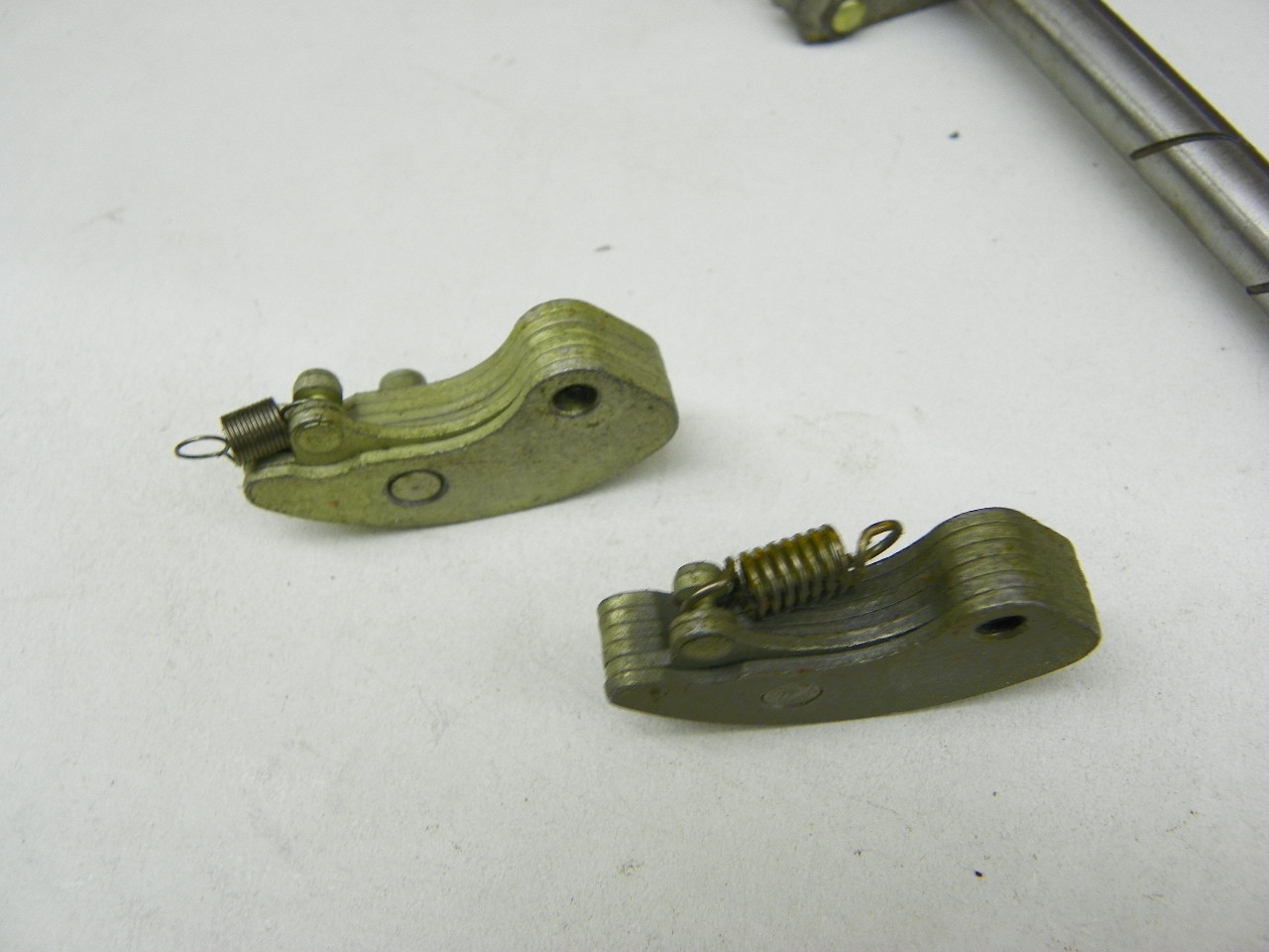 Auto-Lite IGS-2081RF Distributor Shaft Advance Weights for 1940 Chrysler DeSoto Dodge Plymouth restoration. - Image 7