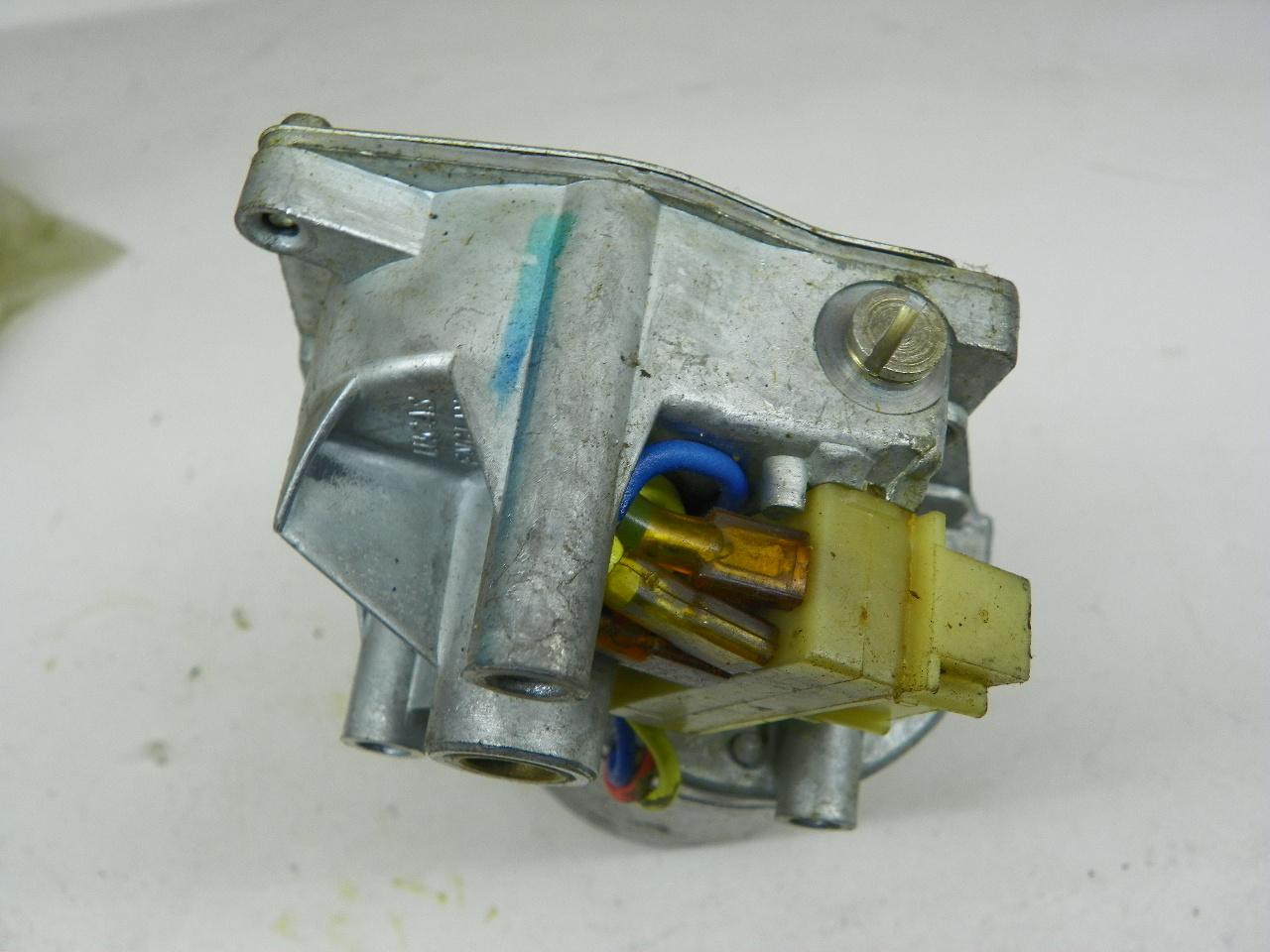 Lucas 75680 Wiper Motor NOS for vintage auto restoration - Image 6